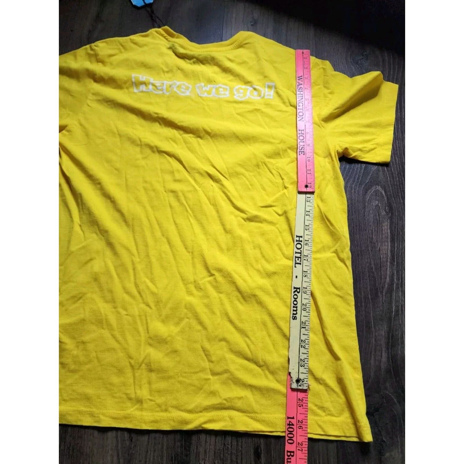 Levi's Levi's Super Mario Yoshi Graphic Yellow Short Sleeve T Shirt Double Sided Mens Large Nintendo Size US L / EU 52-54 / 3 - 3 Thumbnail