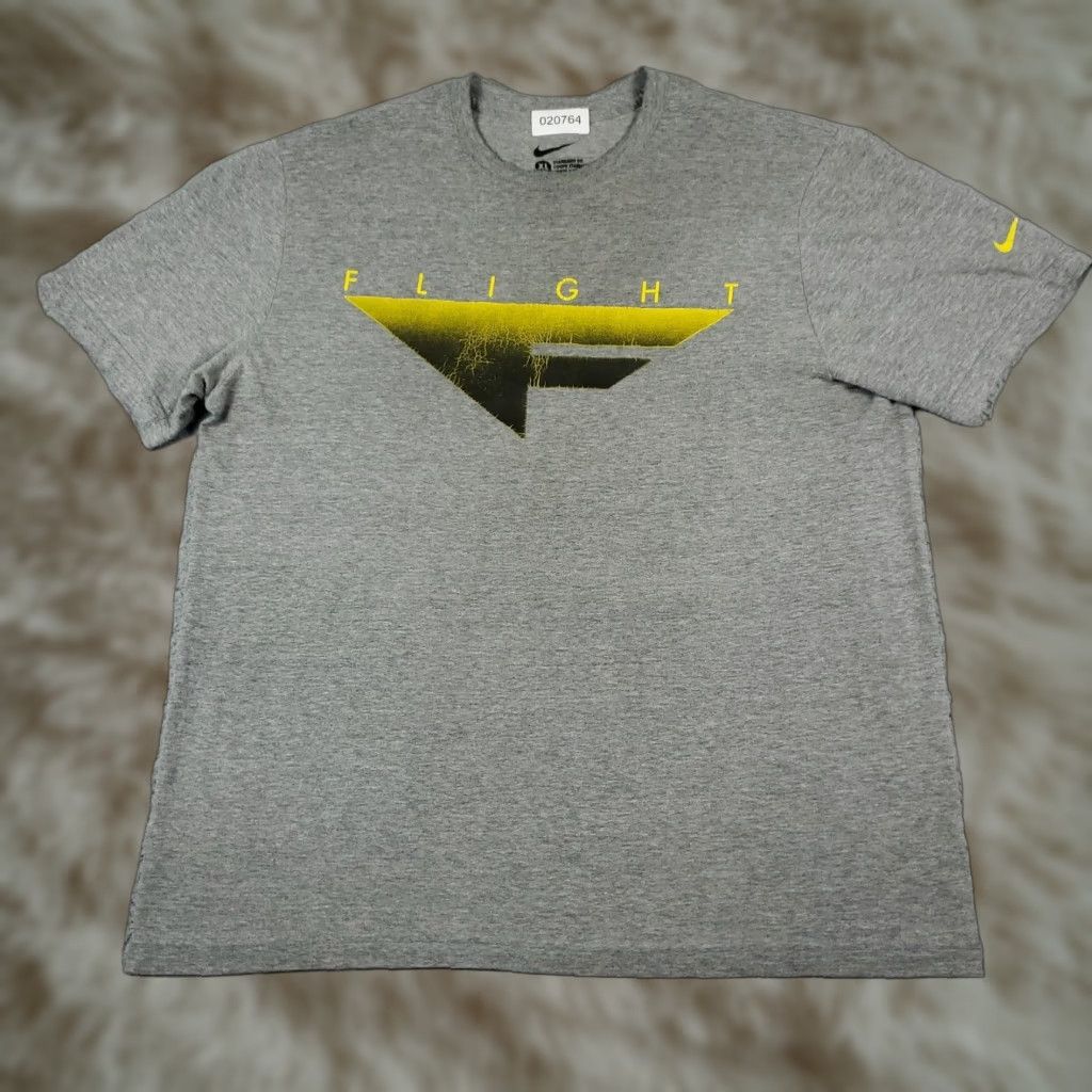 Nike Nike Dri-Fit T-Shirt Mens XL Gray Short Sleeve Casual Logo Sports Size US XL / EU 56 / 4 - 1 Thumbnail