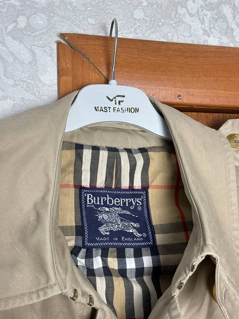 Burberry Vintage 1990s Burberrys Nova Check Trench Coat Size 48 REG Size US M / EU 48-50 / 2 - 4 Thumbnail