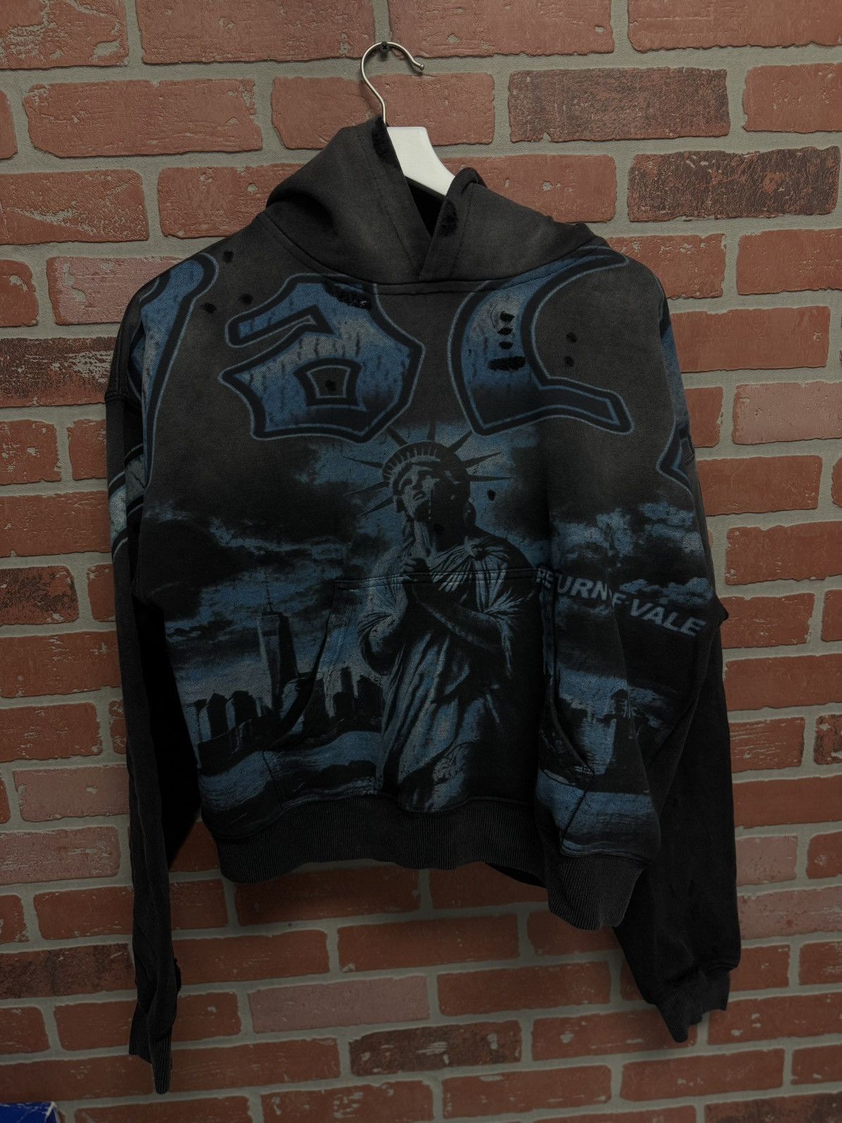 Vale Valley Statue of Liberty Hoodie Size Small (NEW) Size US S / EU 44-46 / 1 - 1 Thumbnail
