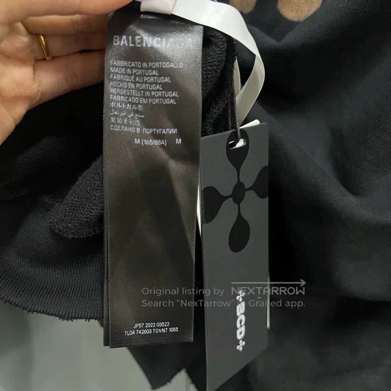Balenciaga Balenciaga Graffiti BB Distressed Hoodie. Size US M / EU 48-50 / 2 - 4 Thumbnail