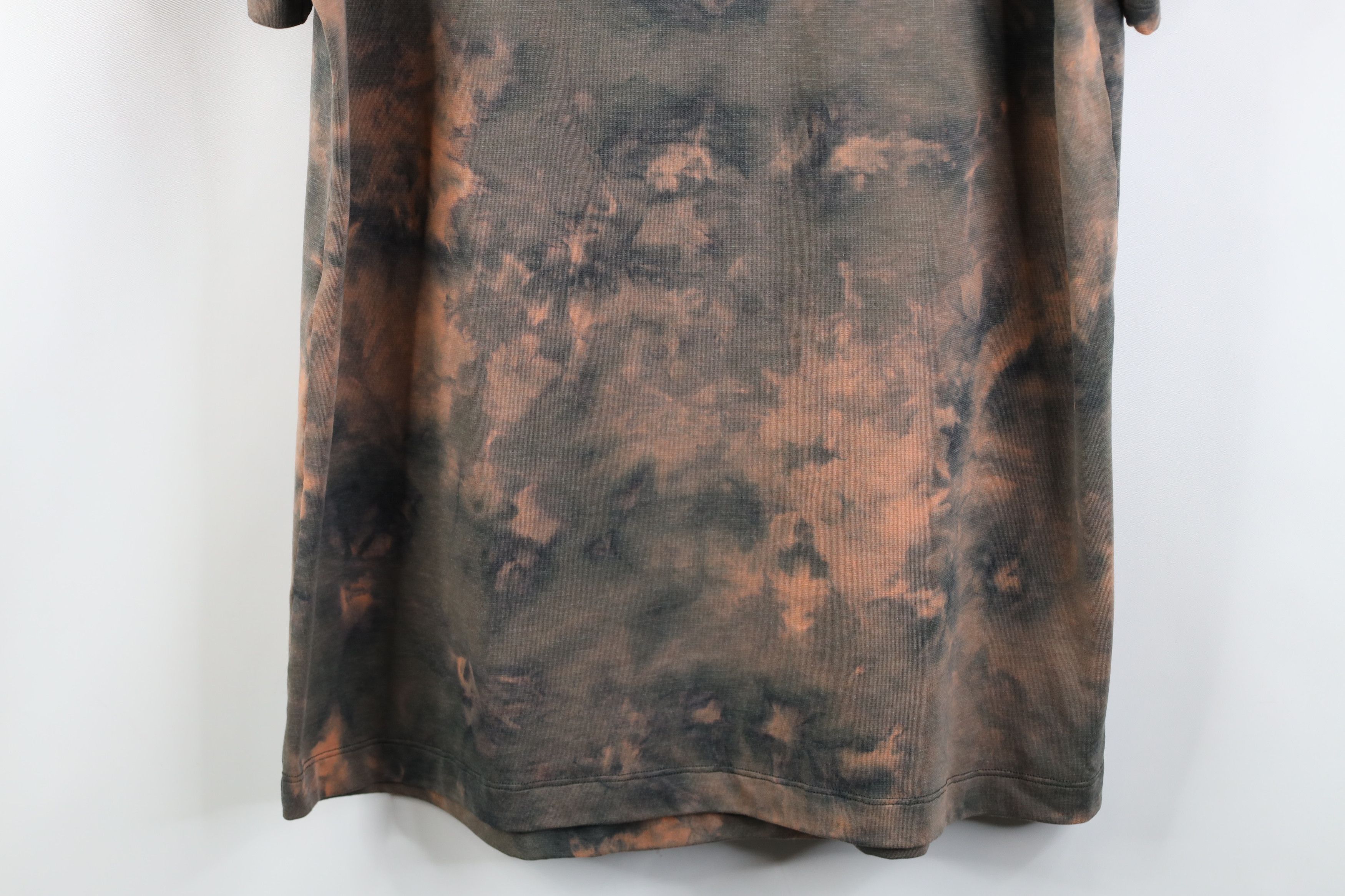Lululemon Lululemon Evolution Acid Wash Dye Short Sleeve Polo Shirt Size US L / EU 52-54 / 3 - 3 Thumbnail