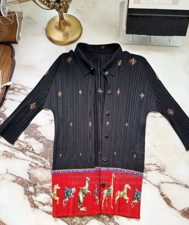 Issey Miyake Issey Miyake Main Line Circus Print Top Size L / US 10 / IT 46 - 1 Thumbnail