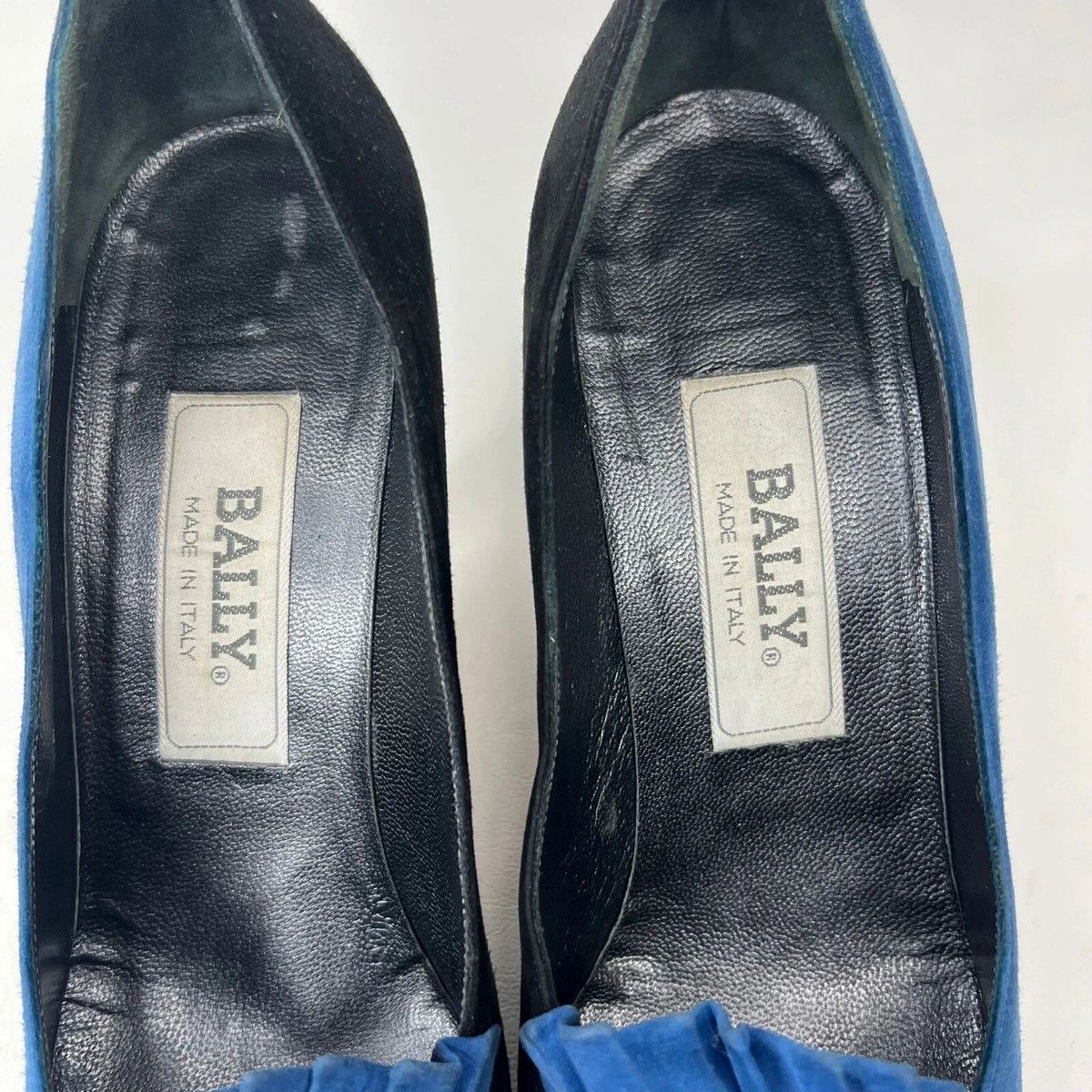 Other Genuine LEATHER Suede Fan Detail Pumps us6 Size US 6 / IT 36 - 2 Thumbnail