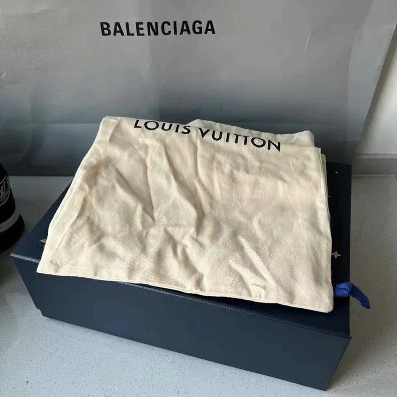 LV Trainer Valentine's blue sneakers-2508