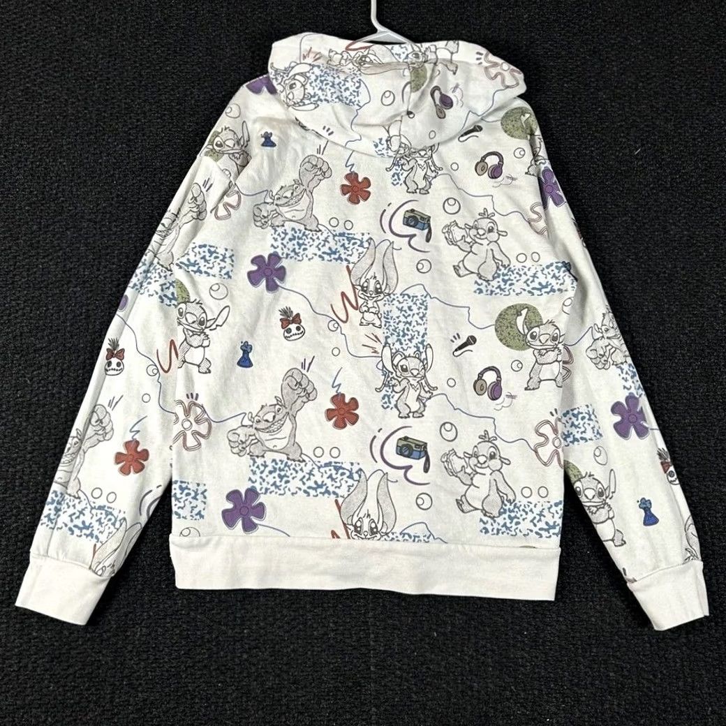 Disney VINTAGE Disney Our Universe Boxlunch Stitch Ohana All Over Print Hoodie Women S White Size S / US 4 / IT 40 - 4 Thumbnail