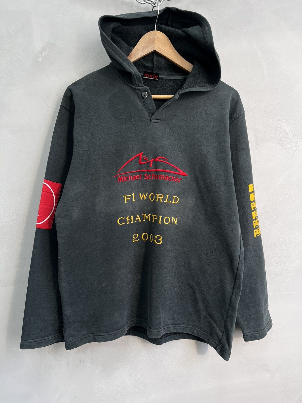 Ferrari × Formula 1 × Vintage Michael Schumacher F1 World Champion 2003 faded Hoodie Size US L / EU 52-54 / 3 - 1 Thumbnail