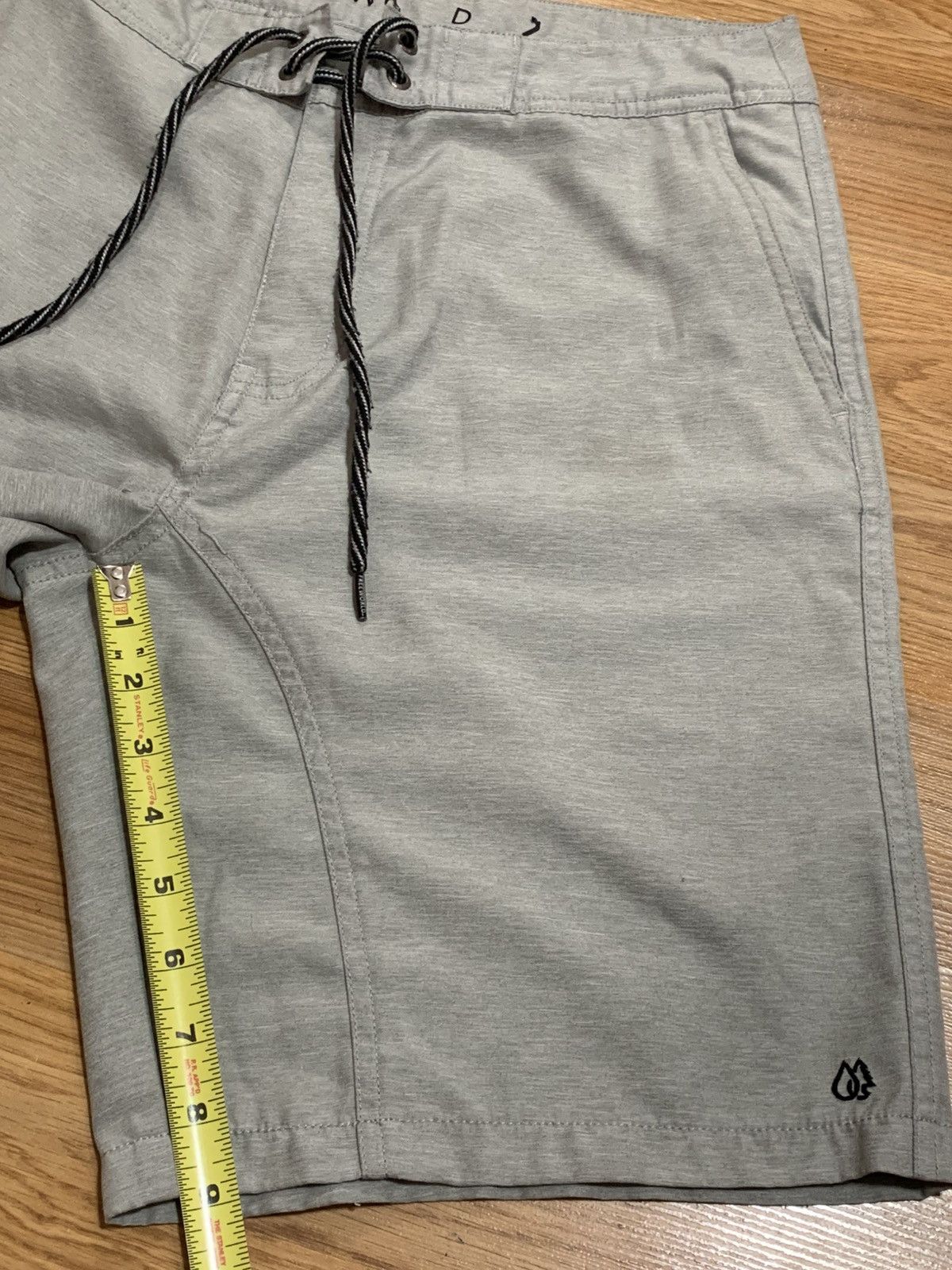 Freeworld Sz 32- Freeworld Boardshorts (grey- 32”) Size US 32 / EU 48 - 3 Thumbnail