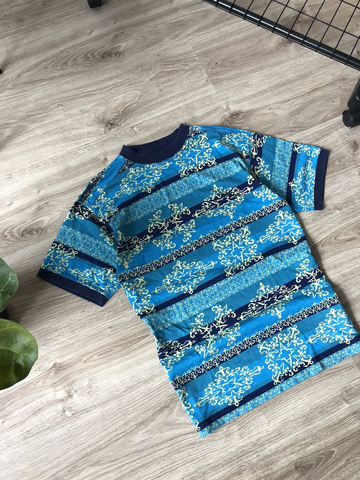 O'Neill × Vintage Vintage O’Neill Y2K Surf Style Retro Print T Shirt Size US S / EU 44-46 / 1 - 2 Thumbnail