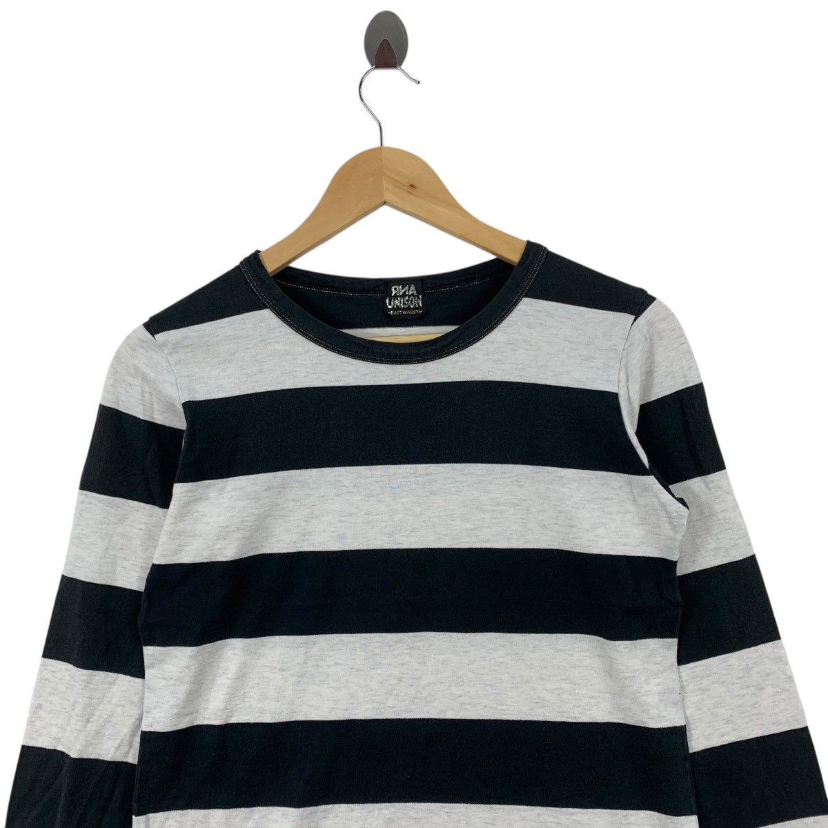 Japanese Brand RNA UNISON Stripes Punk Gothic Japanese Brand Tshirt Size S / US 4 / IT 40 - 2 Thumbnail