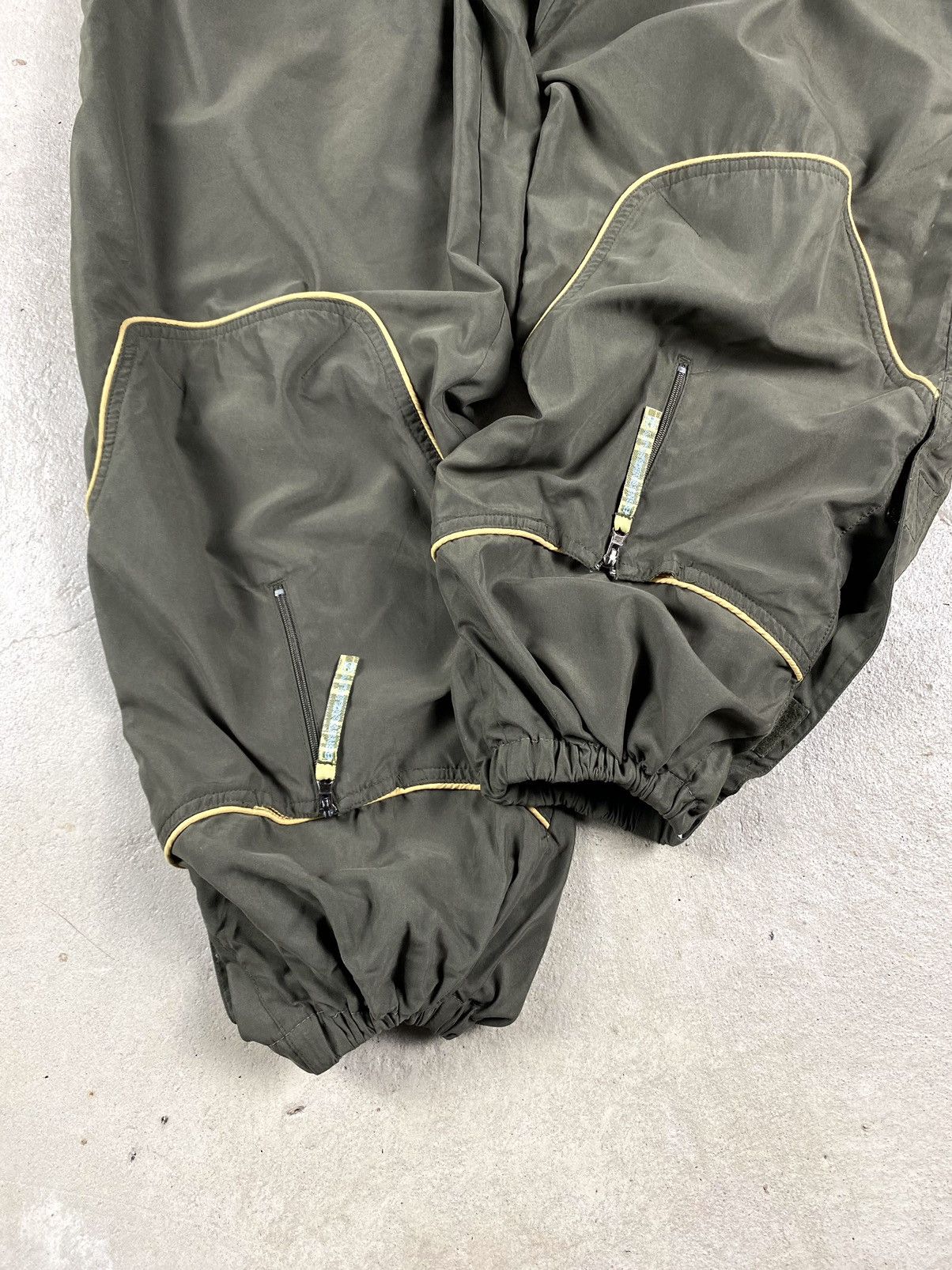 Japanese Brand Y2K Vintage Track Pants Rap Travis Scott Style Vtg Hype Size US 33 - 10 Thumbnail