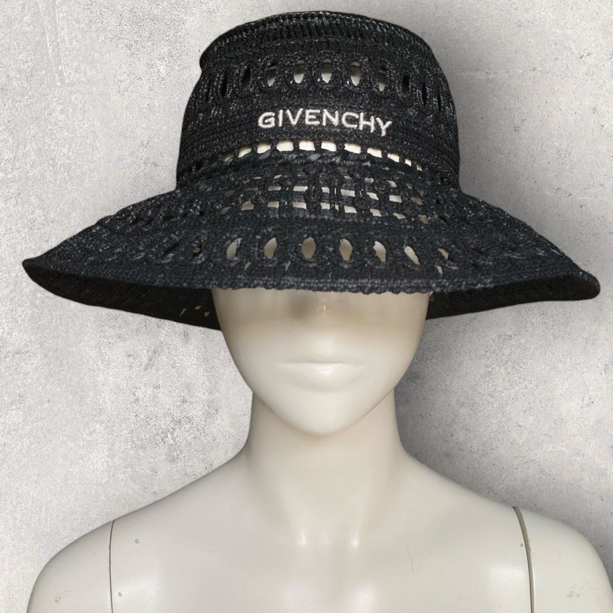 Givenchy Pre fall23 Raffia Wide Brim Hat Size ONE SIZE - 2 Thumbnail