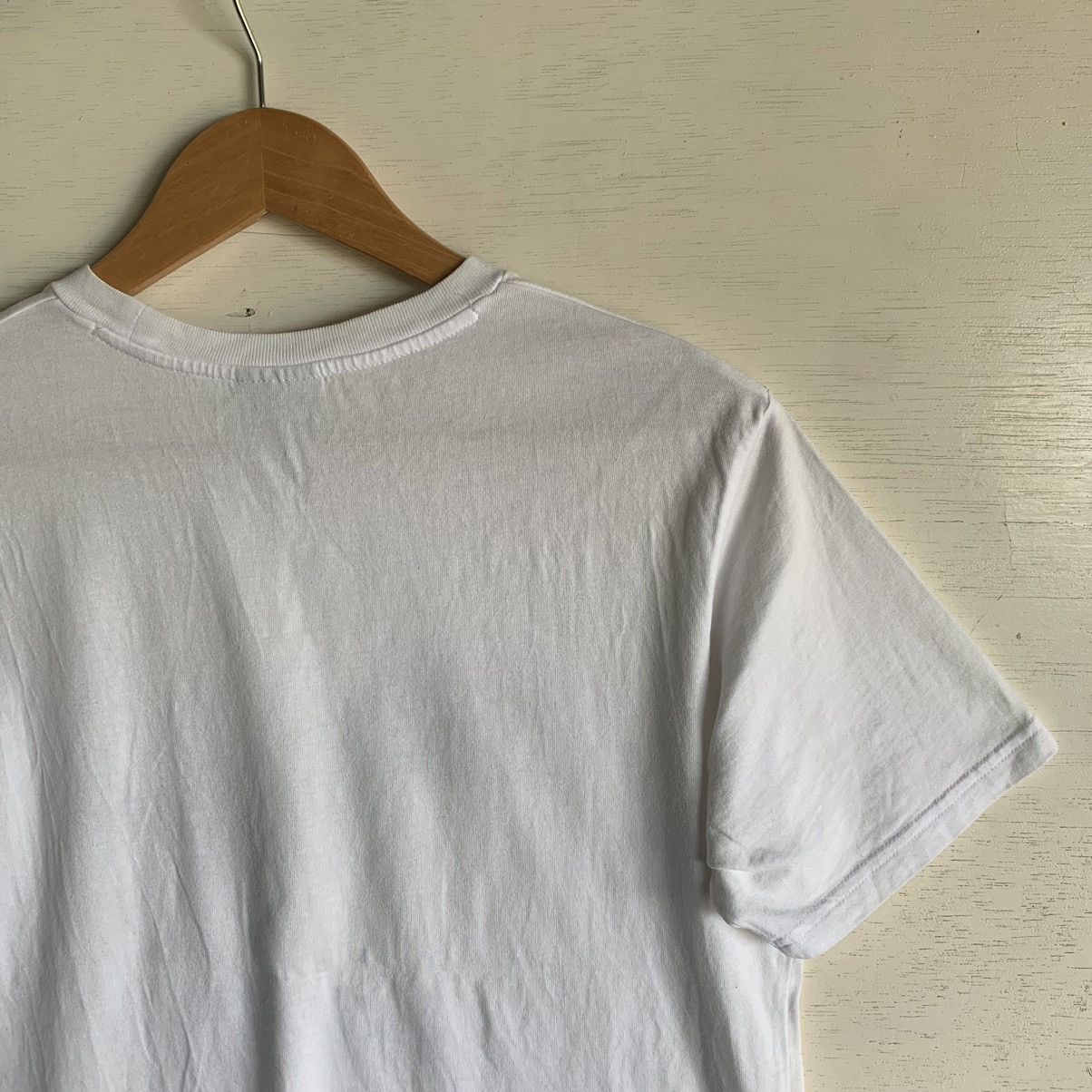 Japanese Brand Rare Vintage GU x Jurassic World Movie Tee Size US S / EU 44-46 / 1 - 14 Thumbnail