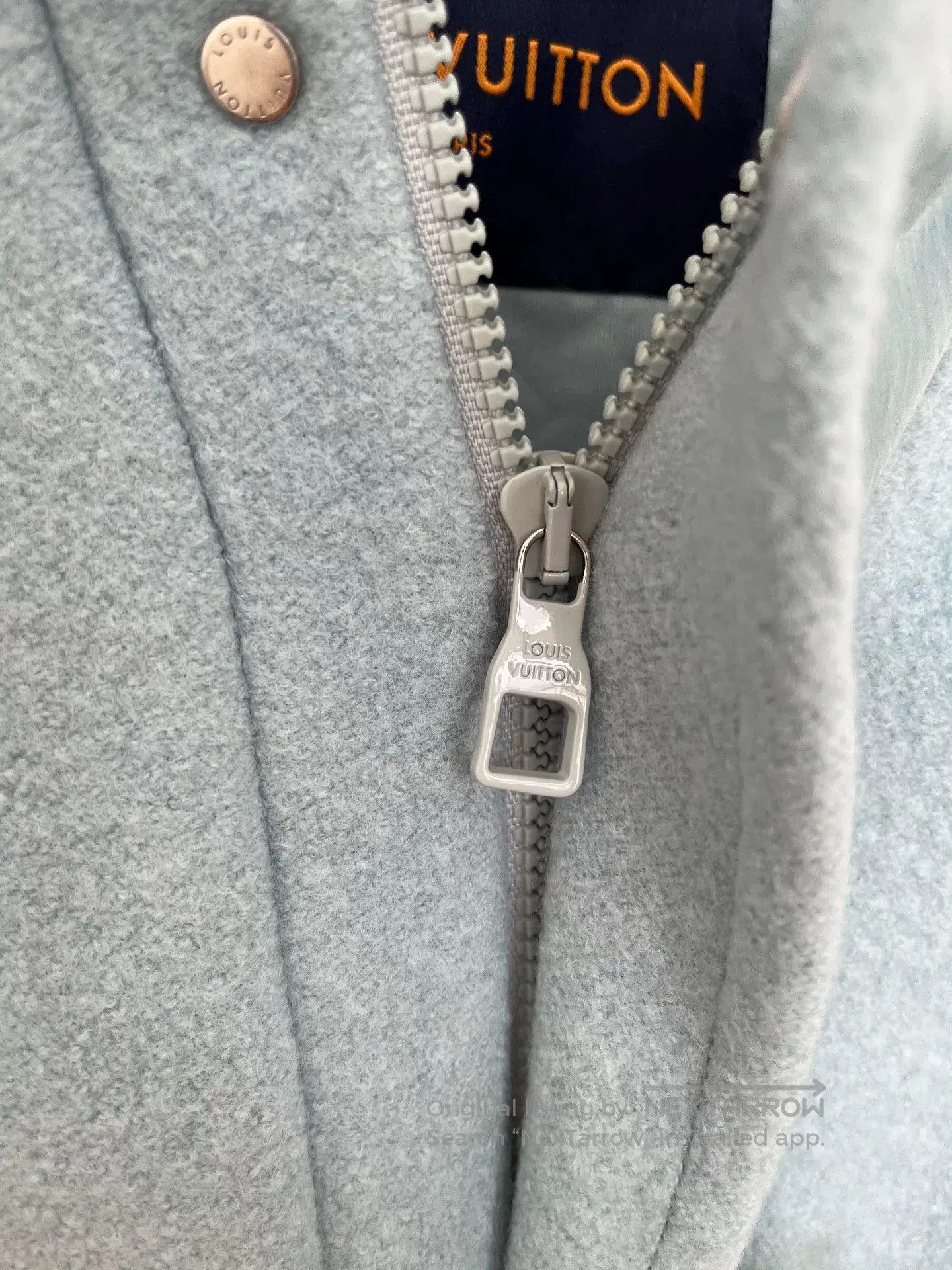 Louis Vuitton LV Top. Size US M / EU 48-50 / 2 - 4 Thumbnail