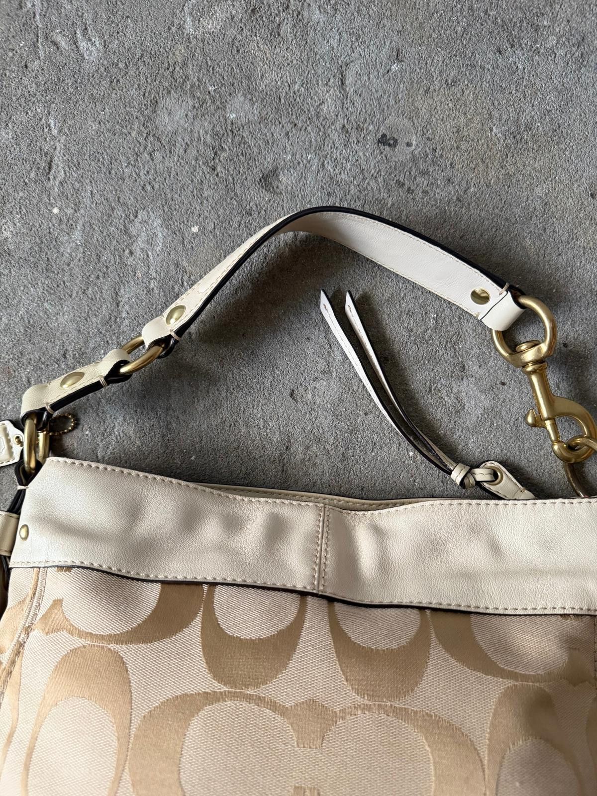 Coach Coach Signature Zoe Hobo Shoulder Bag Beige/White Size ONE SIZE - 9 Thumbnail
