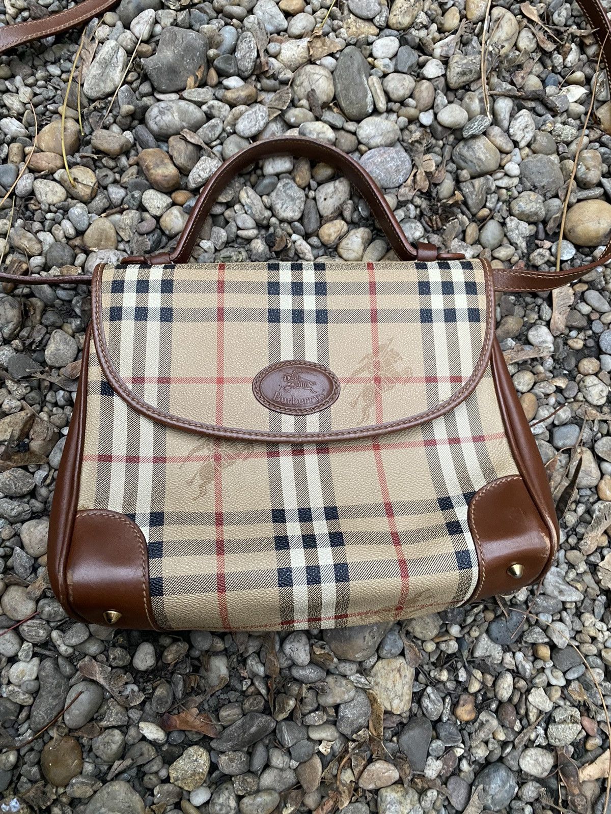 Burberry × Vintage Vintage Burberry’s Nova Check Overprinted Crossbody Bag Size ONE SIZE - 3 Thumbnail