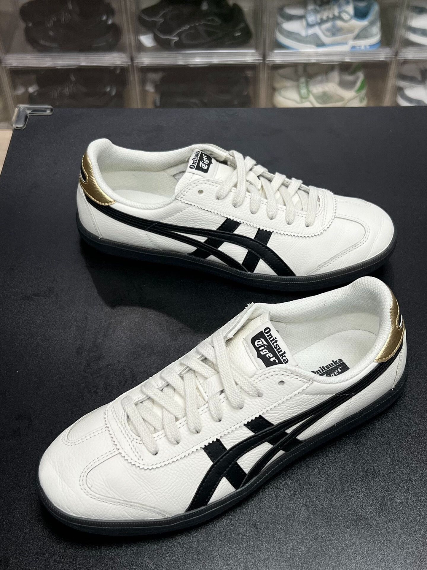 Onitsuka Tiger Tiger White Lowtop Sneakers 7.5 Men