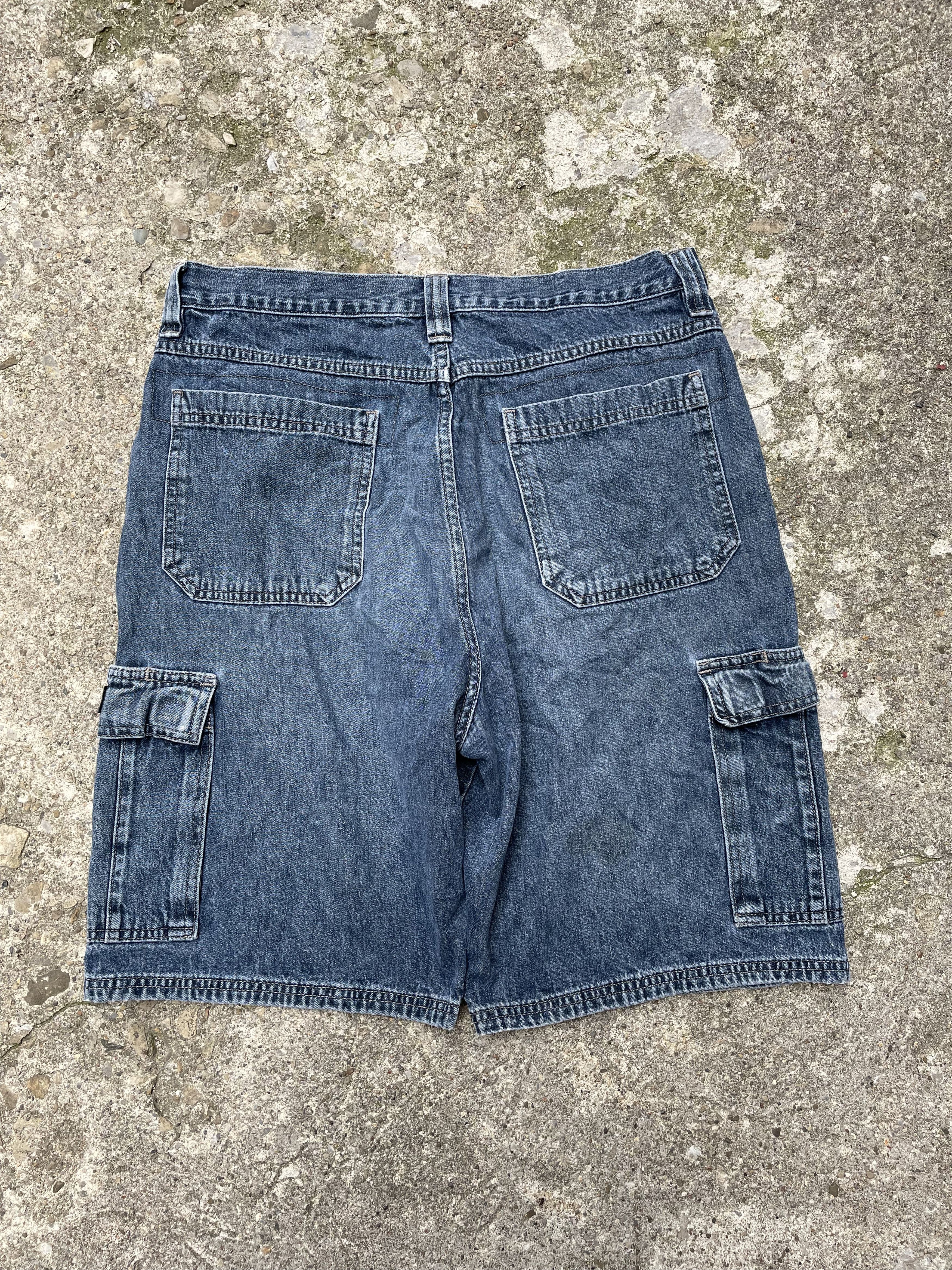 Vintage 2000's Wrangler Denim Jean Cargo Shorts Size US 32 / EU 48 - 2 Thumbnail