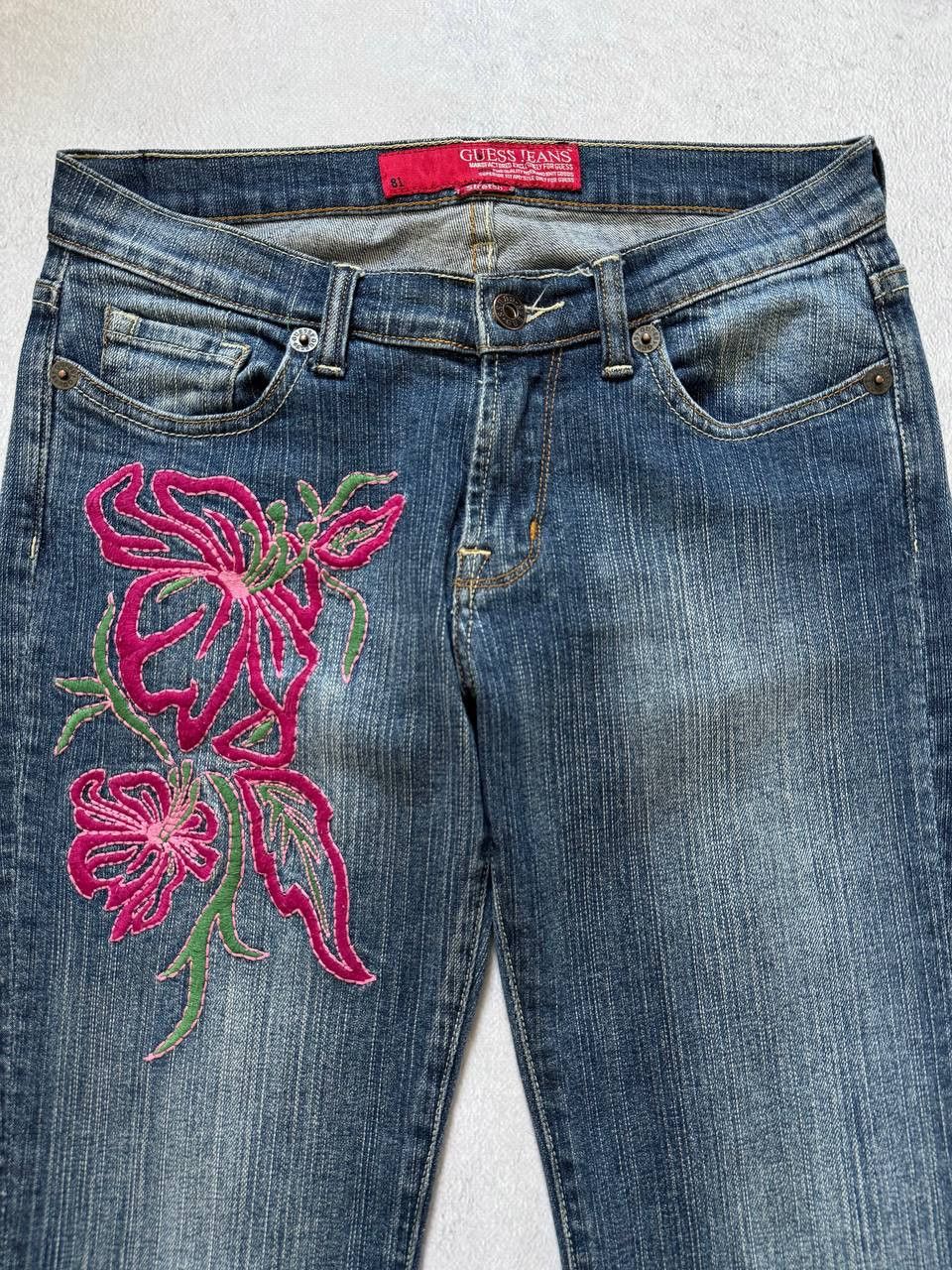 Guess Vintage Y2K Guess Bootcut Flared Jeans Floral Embroidered Size 27" / US 4 / IT 40 - 5 Thumbnail