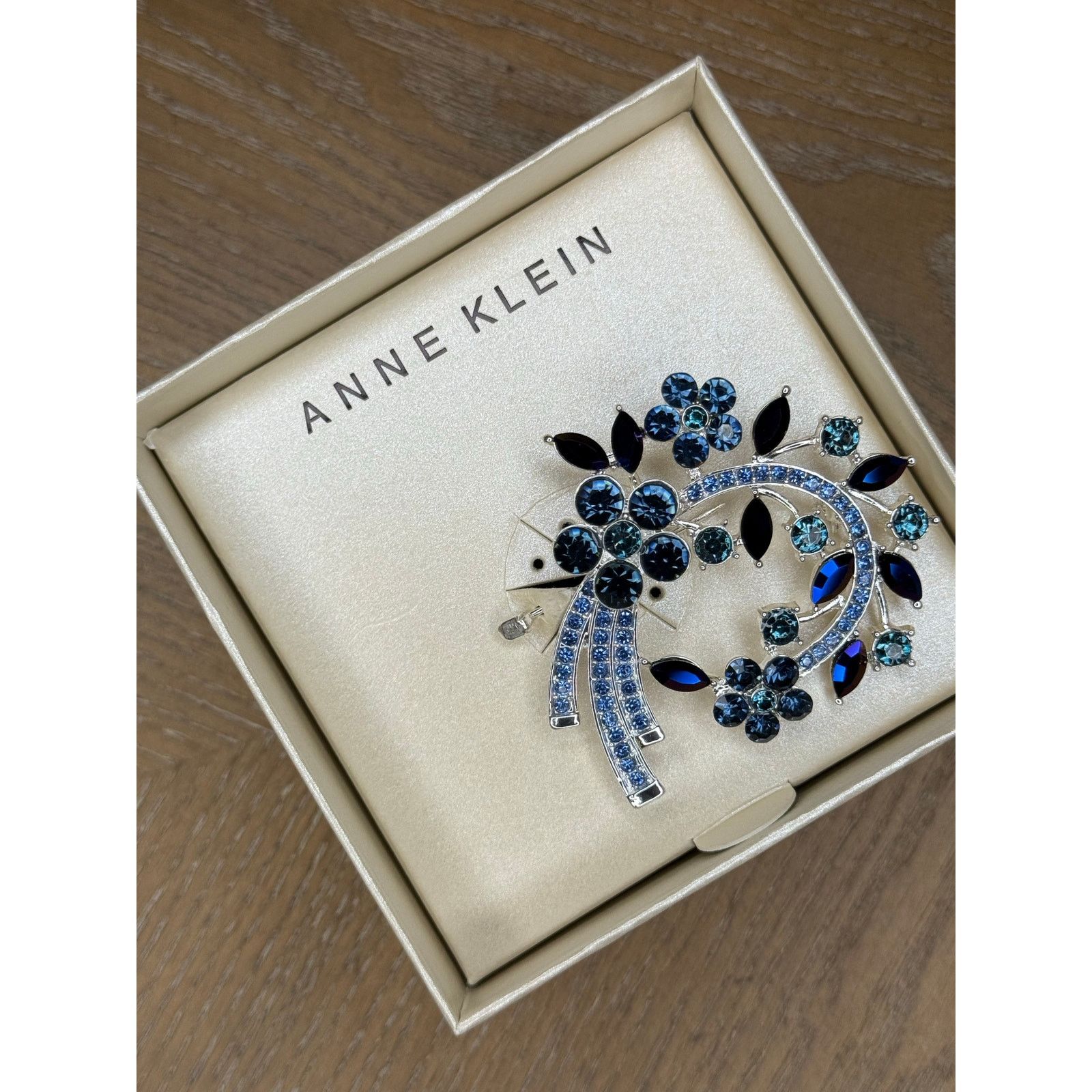 Anne Klein Anne Klein Blue Flower Cluster Arched Pin | NWT Size ONE SIZE - 4 Thumbnail