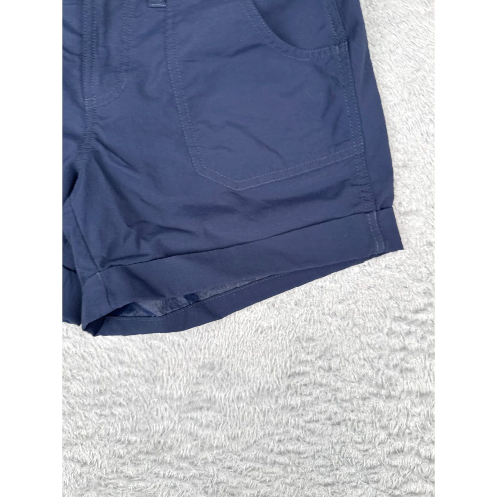The North Face The North Face Womens Shorts Size 4 Blue Nylon Activewear with Large Pockets, 4.5 Inseam, Casual, Travel, Outdoor Size 27" / US 4 / IT 40 - 3 Thumbnail