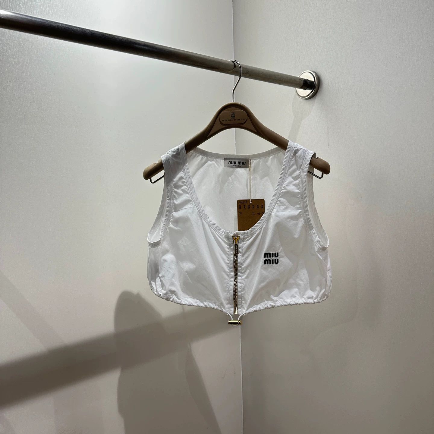 Miu Miu MIU MIU may717 Logo Sleeveless Zip Tank Top 36 Size XS / US 0-2 / IT 36-38 - 1 Thumbnail
