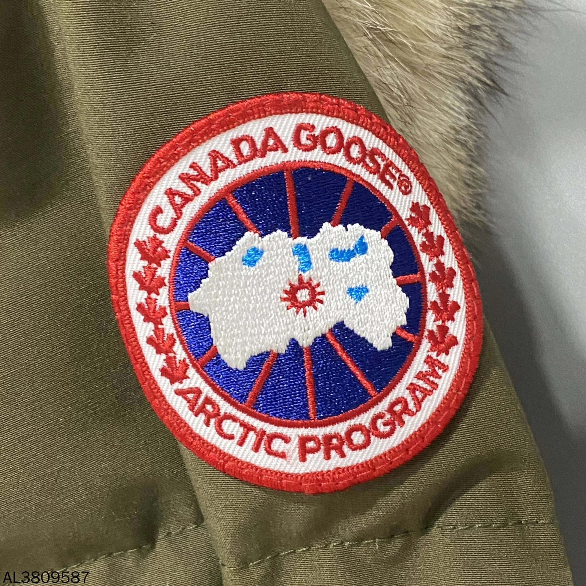 Canada Goose Canada Goose Classic Puffer Jacket XS Size US XS / EU 42 / 0 - 4 Thumbnail