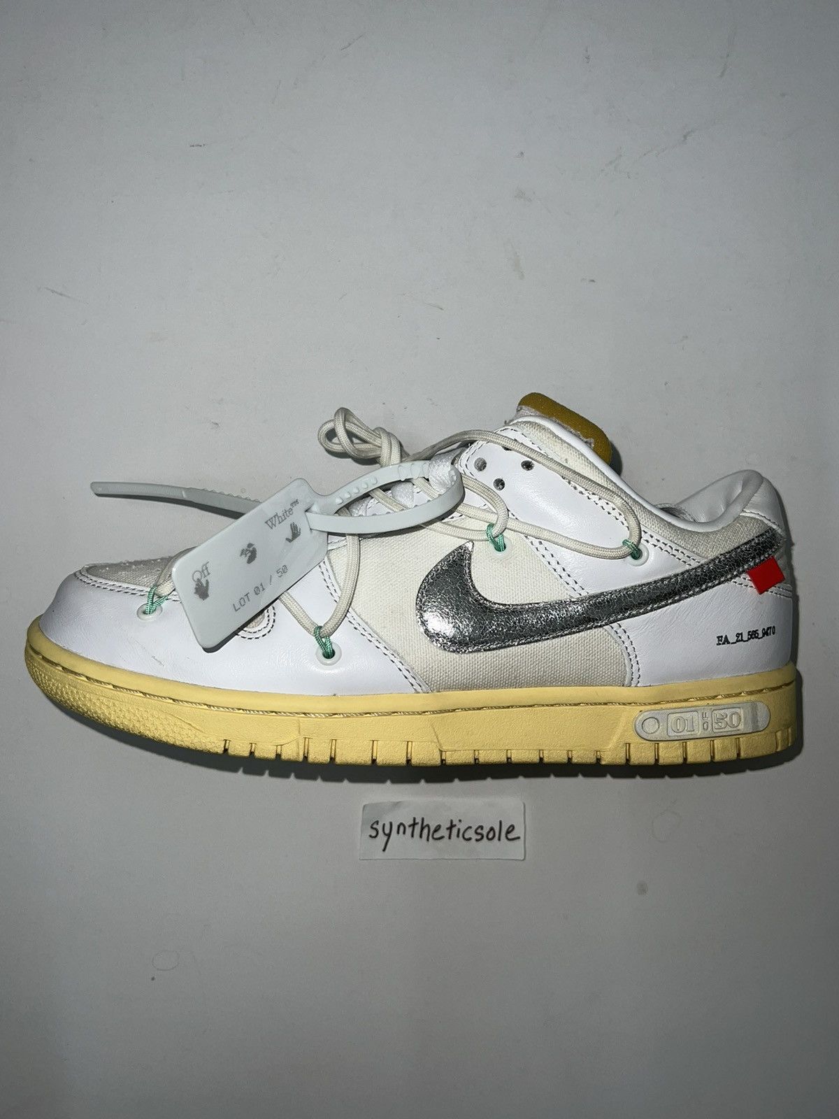Nike × Off-White Dunk Low 