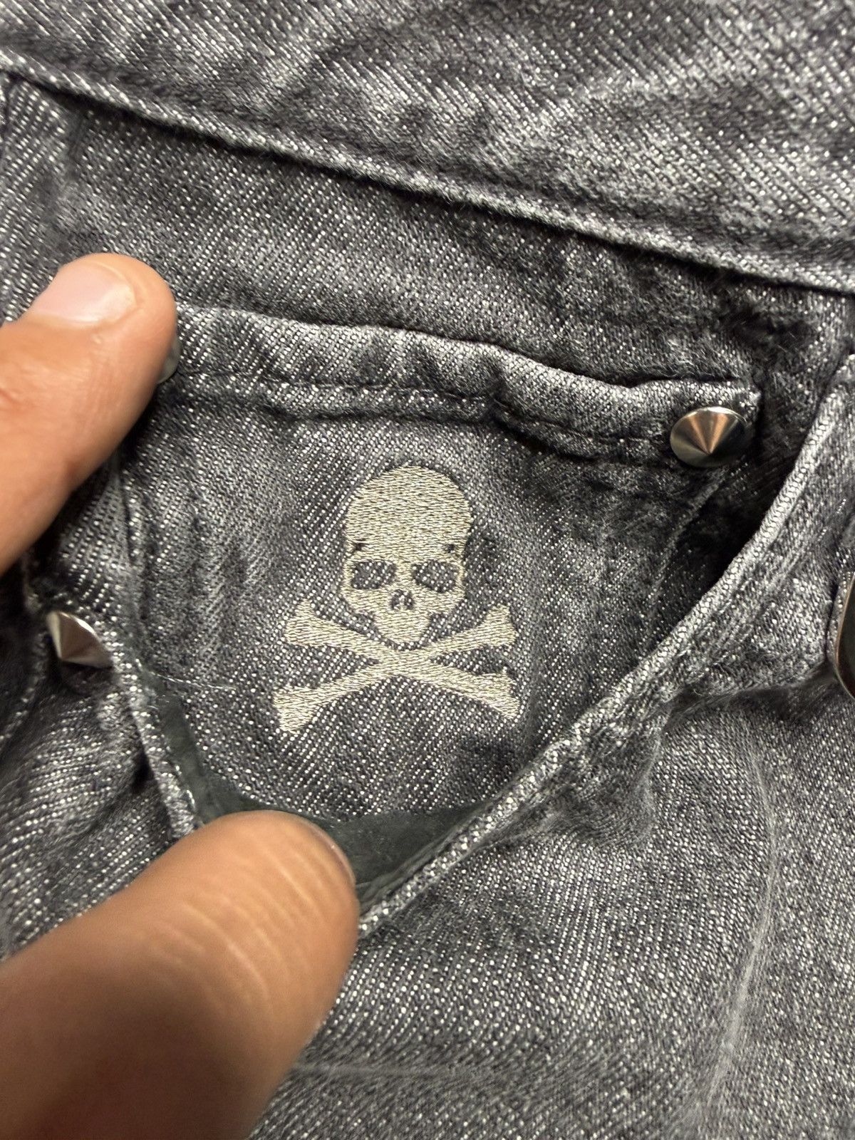 Mastermind Japan Mastermind Japan Embossed Skull Washed Jeans Size US 30 / EU 46 - 5 Thumbnail