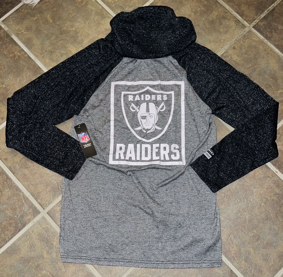 NFL Oakland Raiders Official Lightweight Hoodie Size US L / EU 52-54 / 3 - 13 Thumbnail