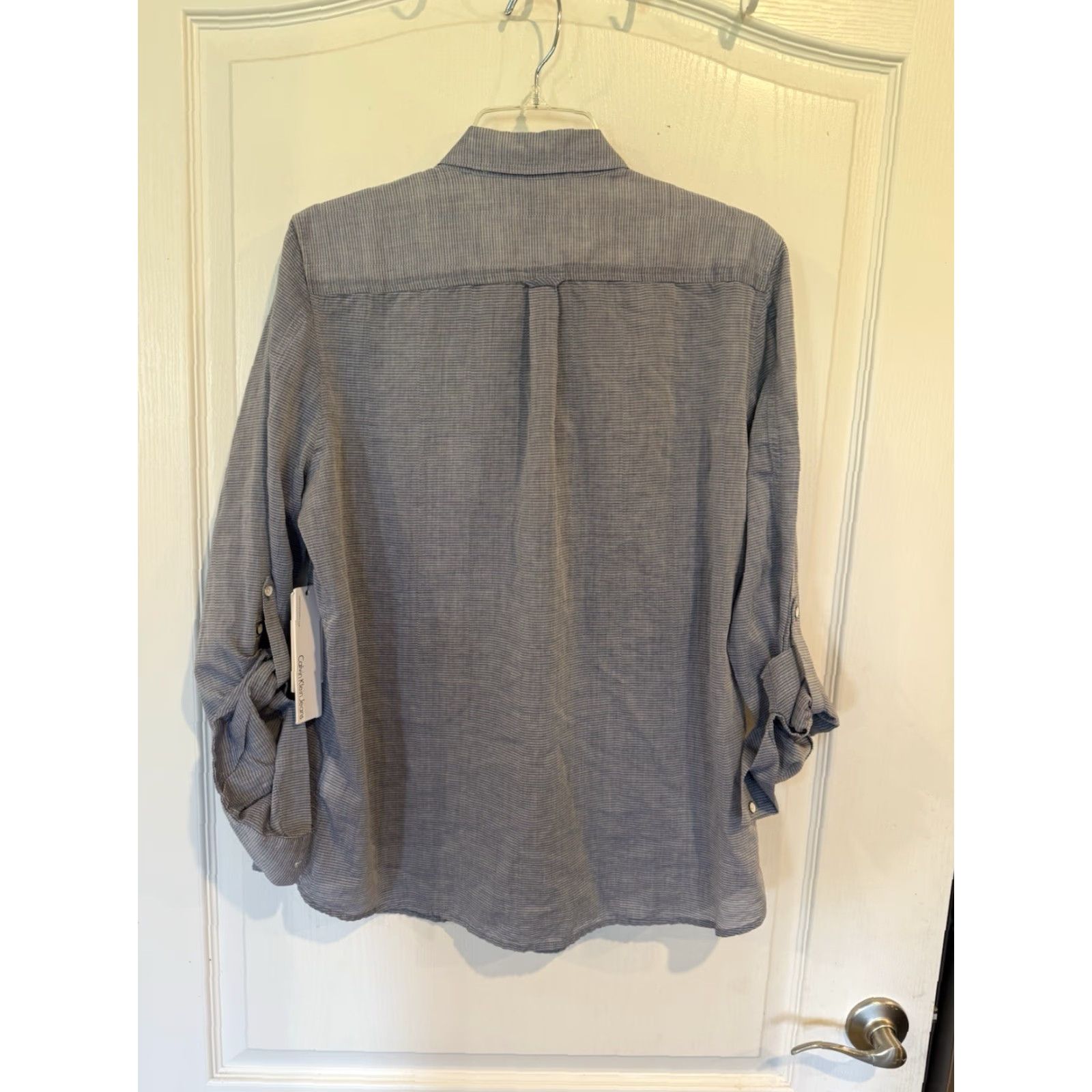 Calvin Klein Calvin Klein Blouse Women L Blue Pinstriped Long Sleeve Roll Tab Cotton Striped Jeans Shirt Large Womens Size L / US 10 / IT 46 - 4 Thumbnail