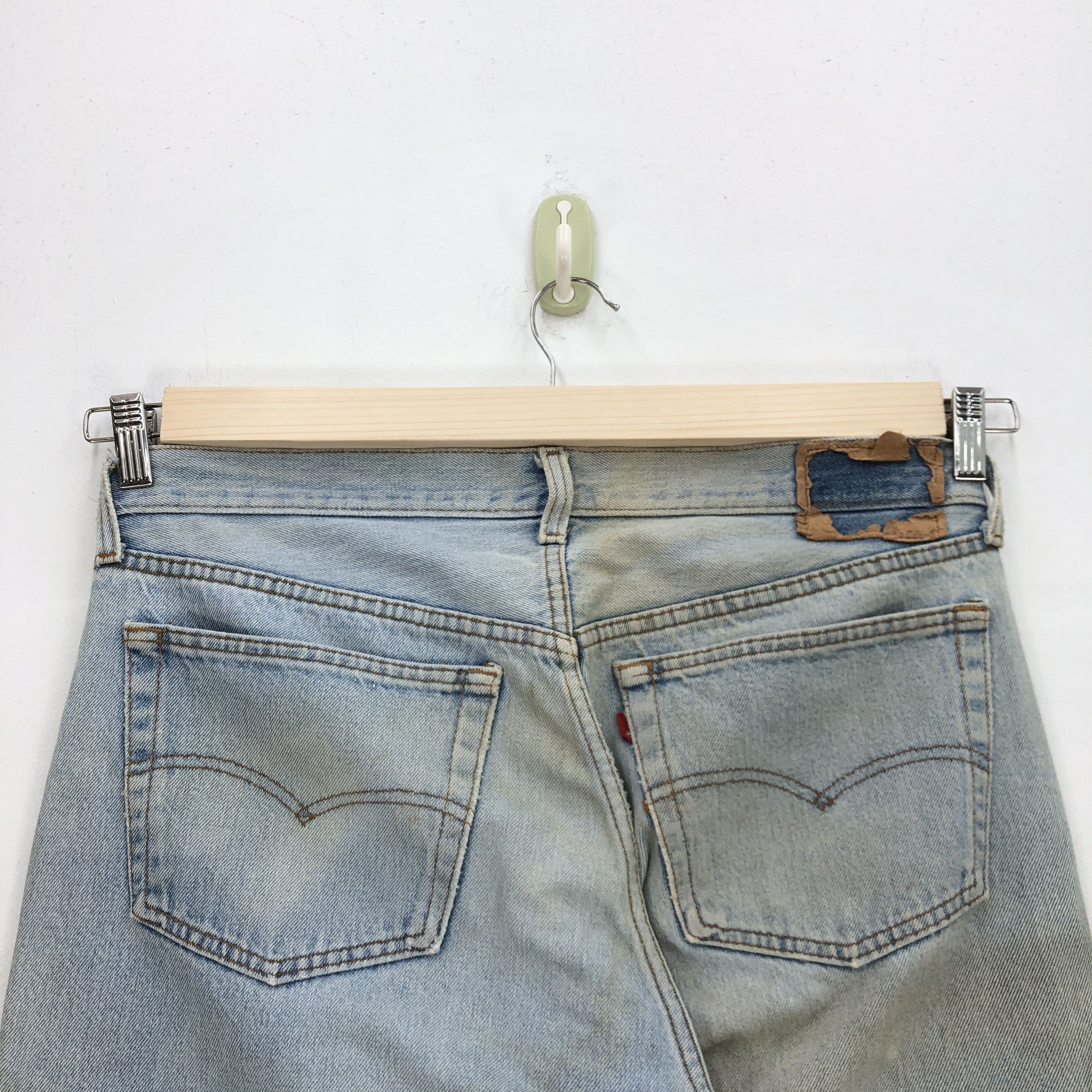 Levi's Vintage Levi's 501 Sun Faded Jeans Levis Light Wash Denim Size US 34 / EU 50 - 5 Thumbnail