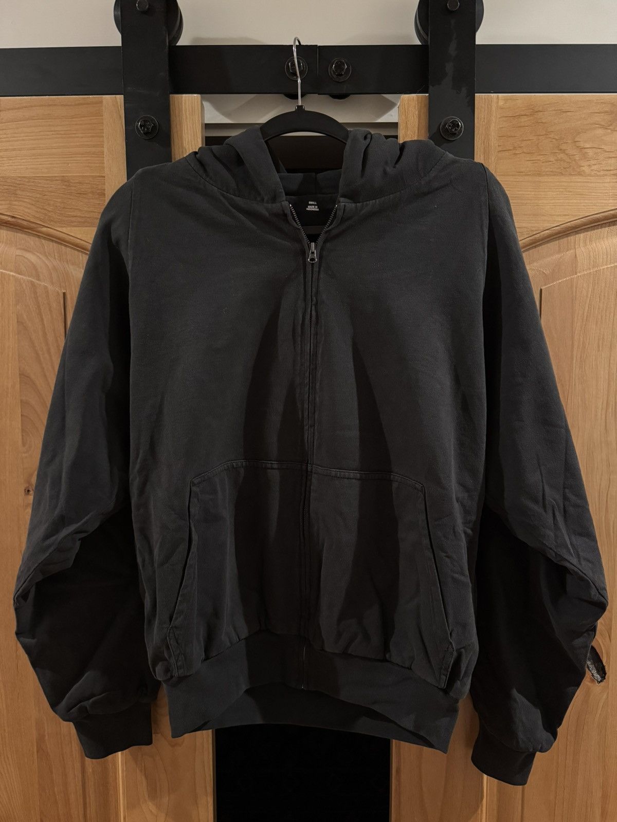 Balenciaga × Gap × Kanye West Yeezy Gap by Balenciaga H14B Zip Up Sweatshirt Hoodie Black Size US S / EU 44-46 / 1 - 1 Thumbnail