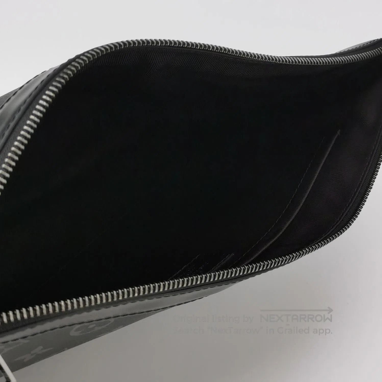 Louis Vuitton Louis Vuitton Monogram Leather Document Clutch. Size ONE SIZE - 6 Thumbnail