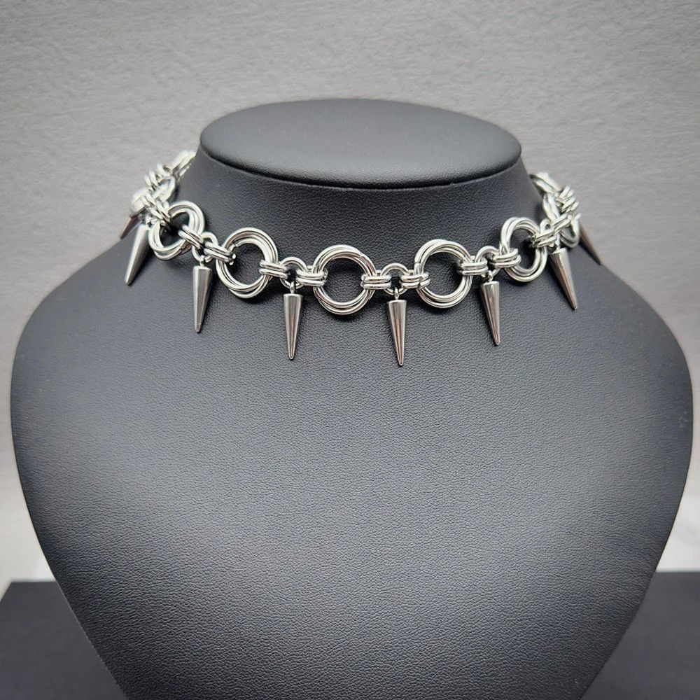 Vintage Goth Spiky Chainmail Choker Necklace Size ONE SIZE - 1 Thumbnail