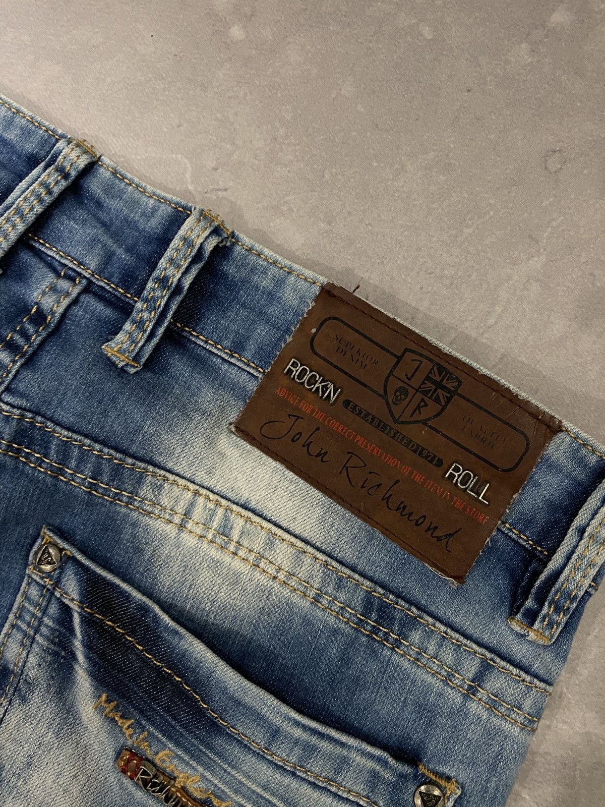 Japanese Brand Vintage Slim Fit Patchwork Distressed Jeans Y2K Size US 32 / EU 48 - 8 Thumbnail