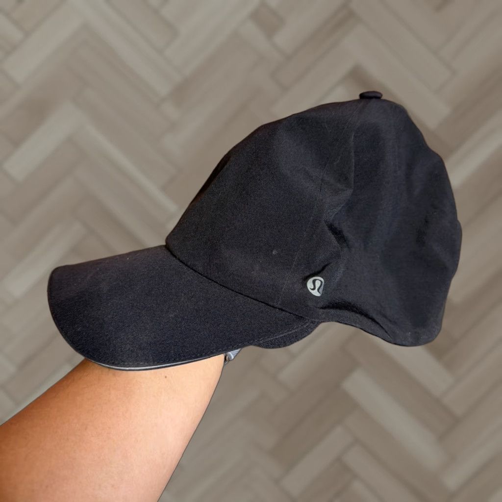 Lululemon Lululemon Fast & Free Run Hat Black Lightweight Adjustable Strapback Unisex Hat Size ONE SIZE - 1 Thumbnail