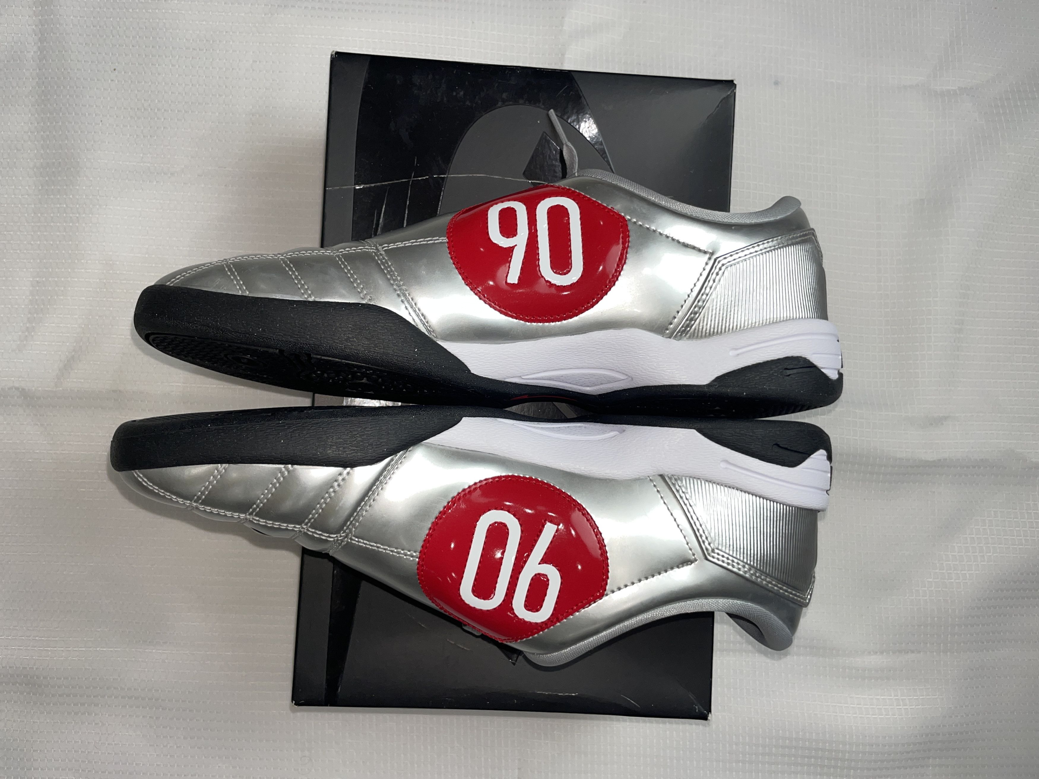 Nike Nike Total 90 3 SP Metallic Silver Red Size 11.5 Size US 11.5 / EU 44-45 - 3 Thumbnail