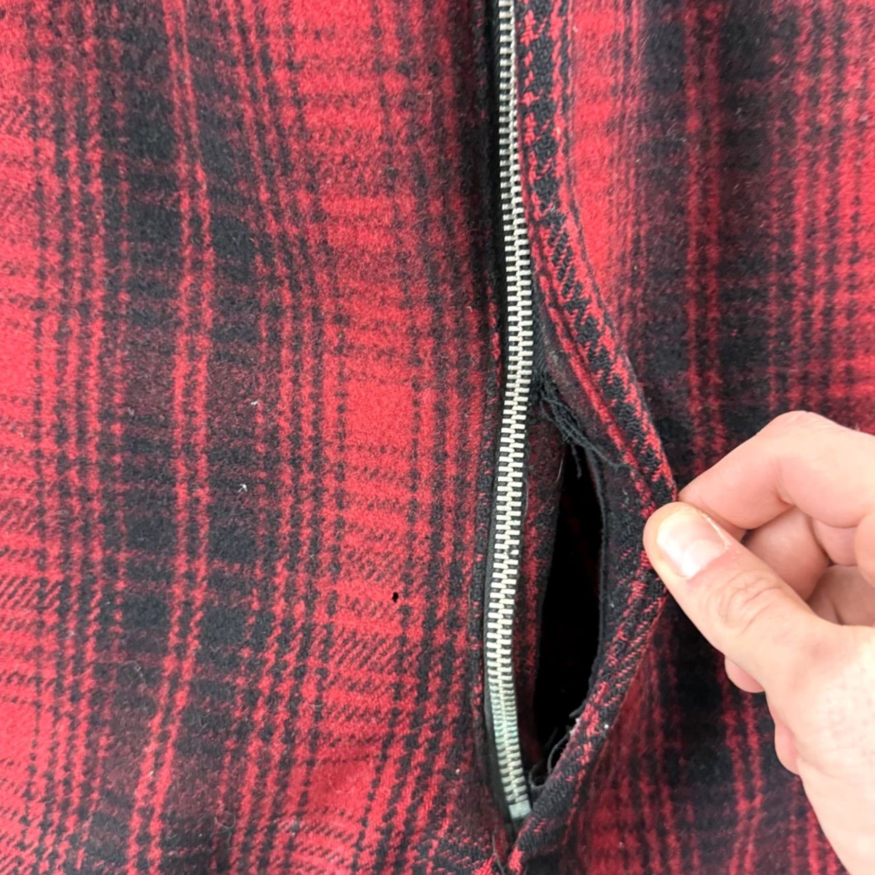 Vintage VINTAGE Woolrich Pants Mens 36x27 Buffalo Plaid Wool 50s Hunting Heavy Outdoor Size US 36 / EU 52 - 4 Thumbnail