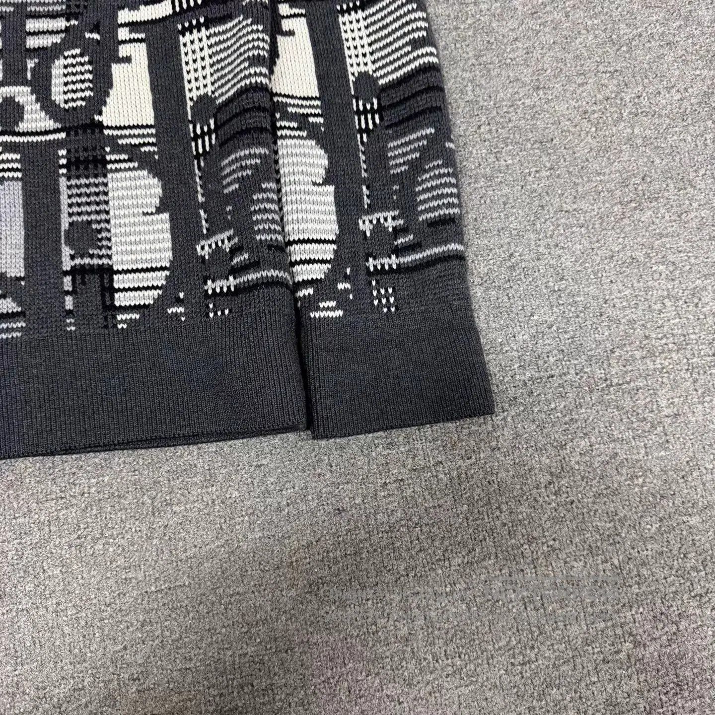 Dior Black Patterned Knit Sweater Size S. Size US S / EU 44-46 / 1 - 5 Thumbnail