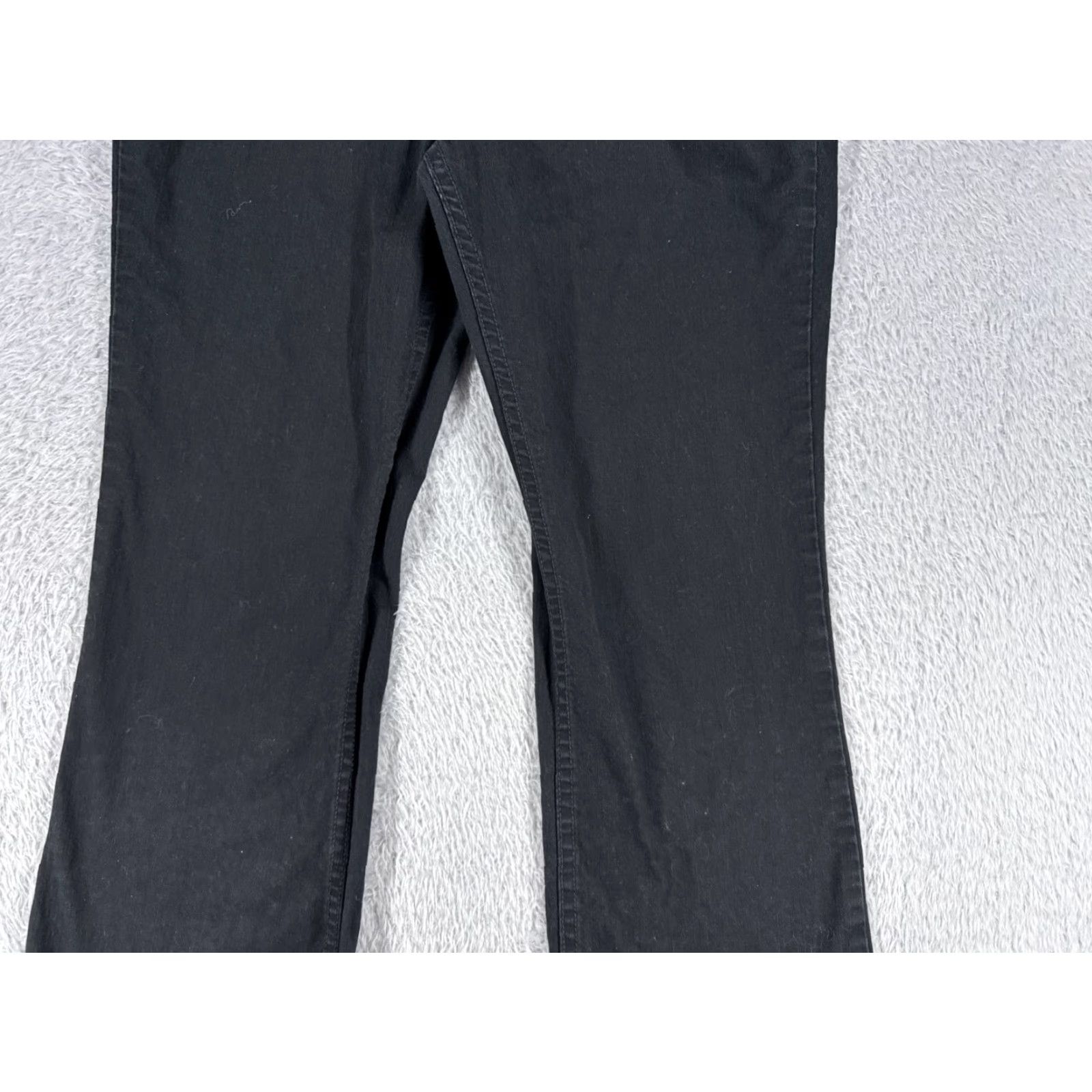 Levi's VINTAGE Levis Jeans Womens 8 Black Denim Bootcut Mid Rise 28x28 Cotton 28 in Inseam 5-Pocket Design Mens? Size 30" / US 8 / IT 44 - 3 Thumbnail