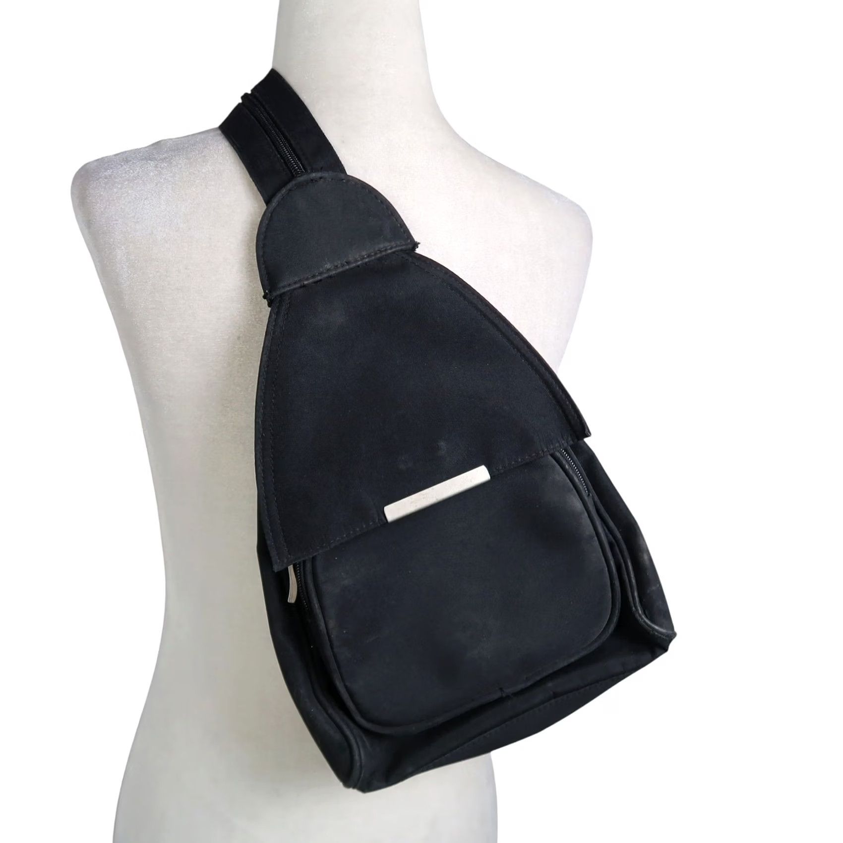 Vintage VINTAGE 90s Black Convertible Backpack Sling Purse Womens Medium Neoprene Zip Backpack 90s Womens Size ONE SIZE - 2 Thumbnail