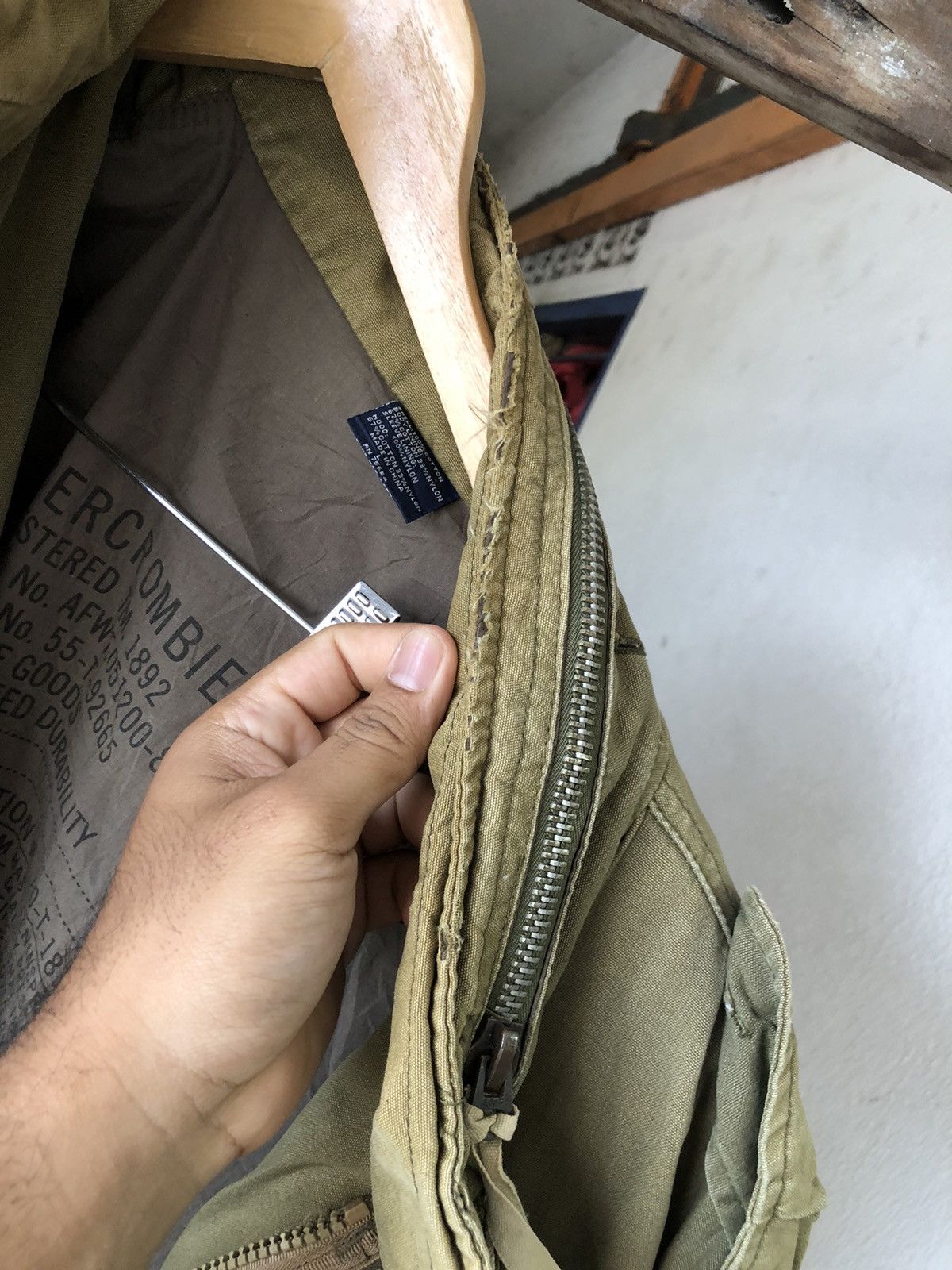 Abercrombie & Fitch Vintage Abercrombie and Fitch Distressed Military M65 Jacket Size US L / EU 52-54 / 3 - 19 Thumbnail