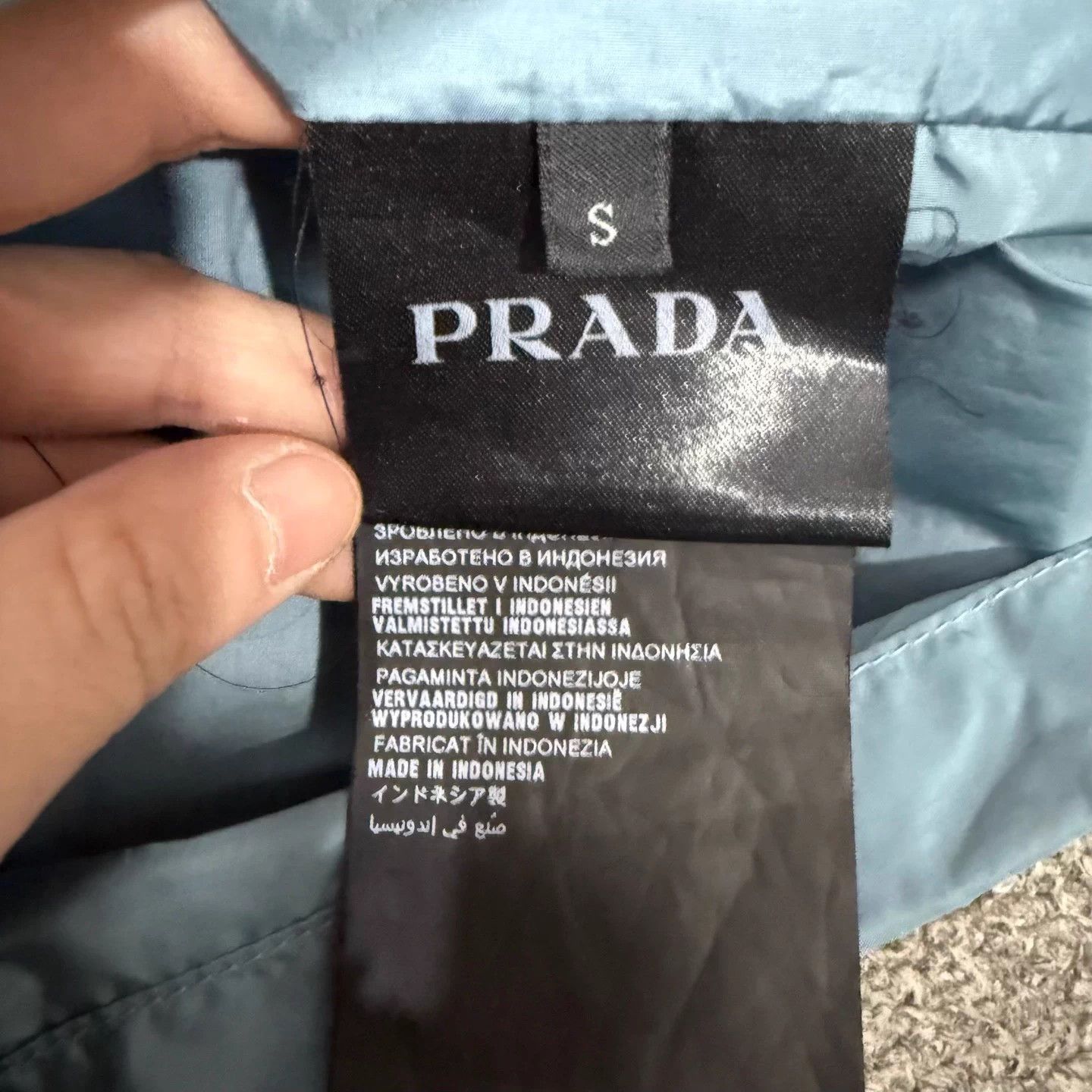 Prada Prada blue nylon triangle logo jacket S Size US S / EU 44-46 / 1 - 4 Thumbnail