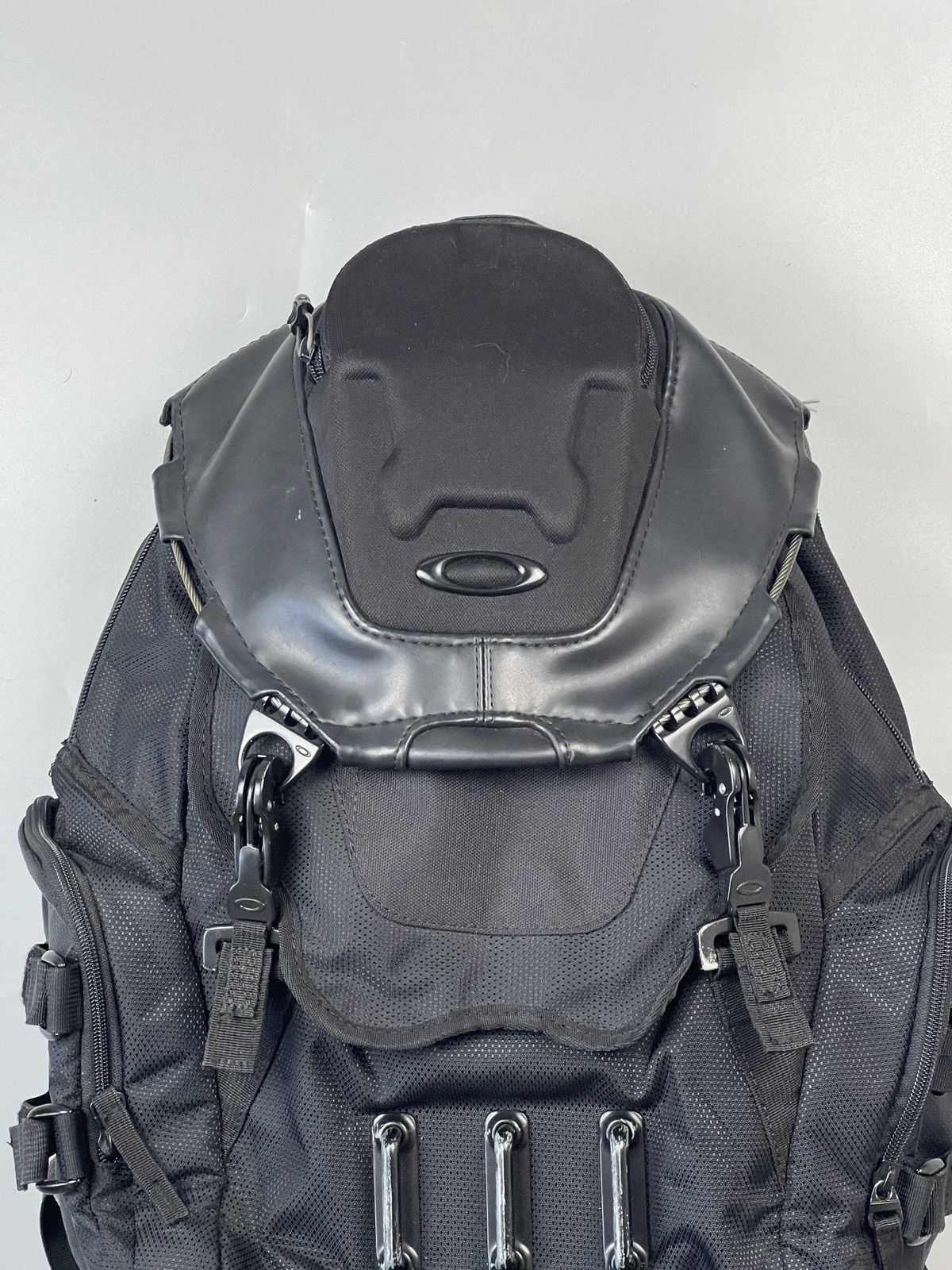 Oakley × Vintage Vintage Oakley Y2K Icon Kitchen Sink