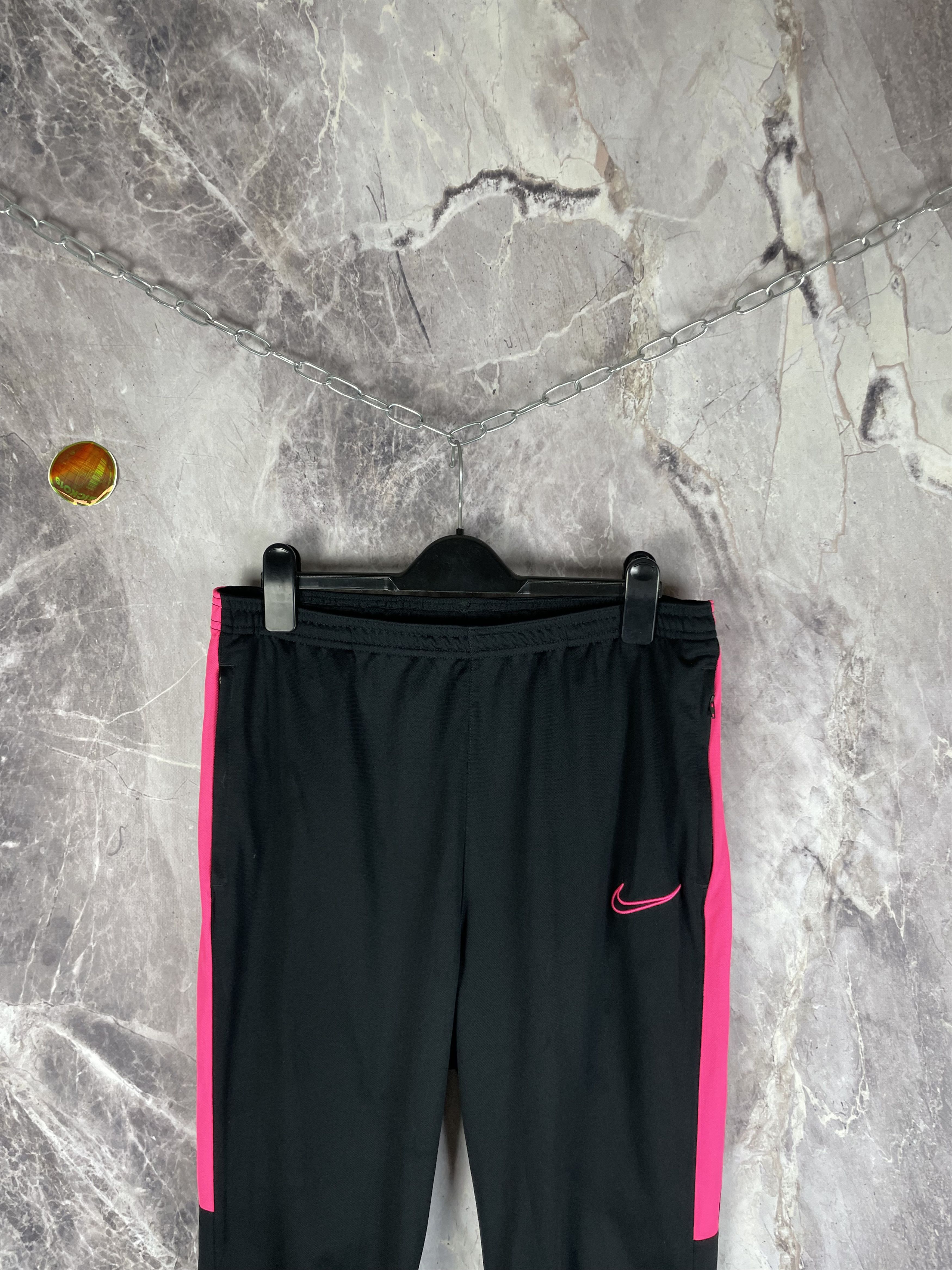 Nike Nike dri fit track pants y2k sweatpants Size US 34 / EU 50 - 2 Thumbnail