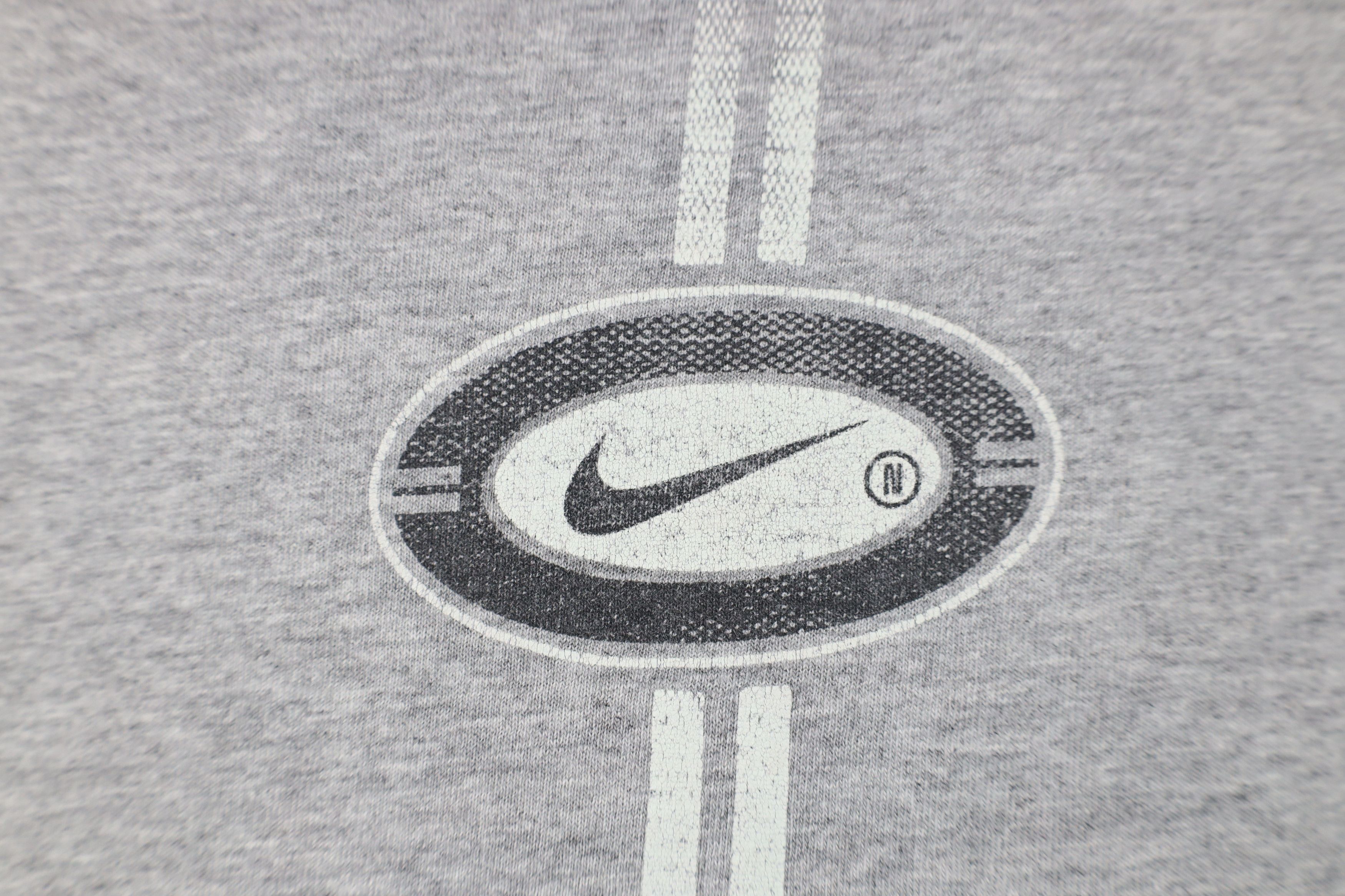 Nike Vintage 90s Nike Travis Scott Center Swoosh T-Shirt USA Size US L / EU 52-54 / 3 - 12 Thumbnail