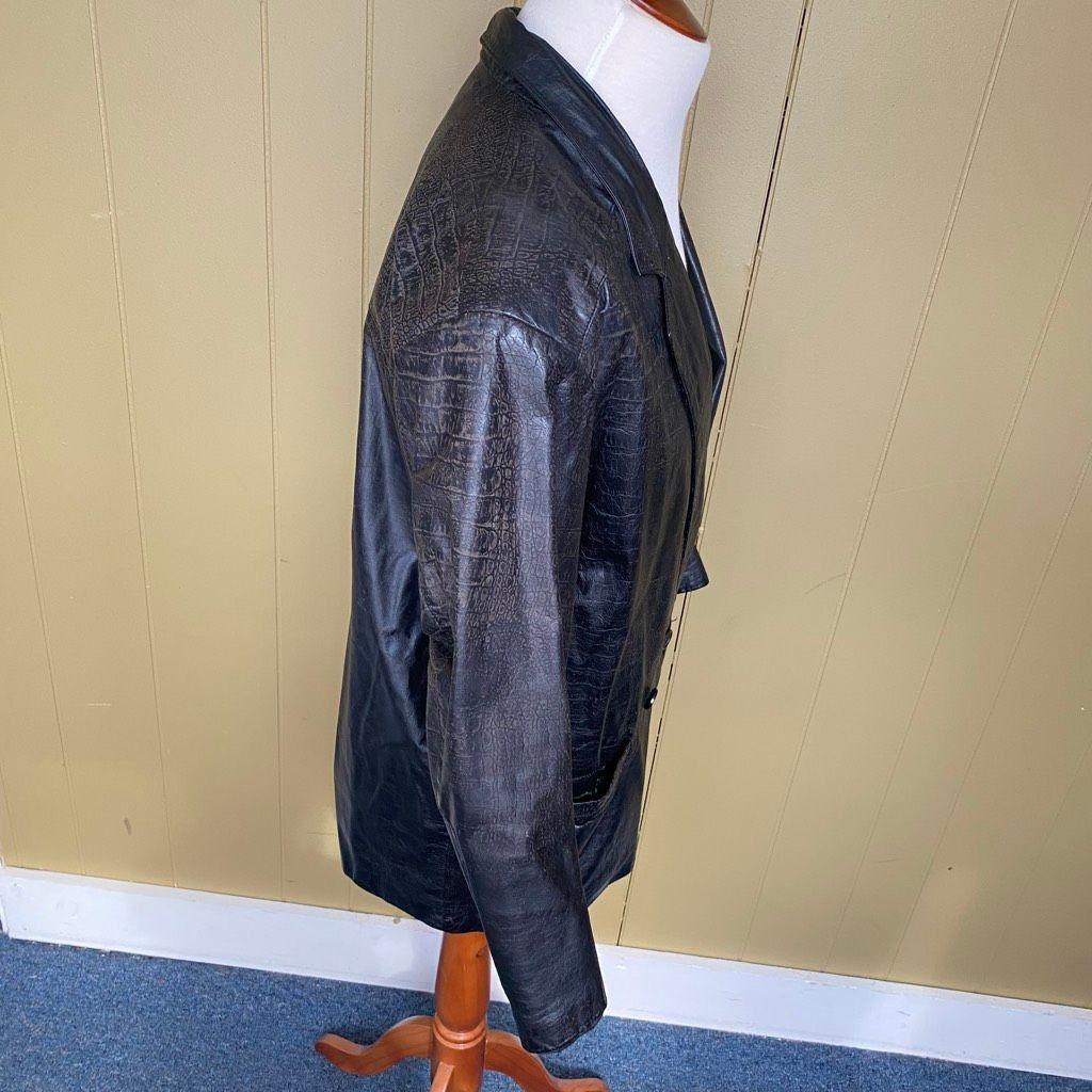 Fidelity Fidelity Leather men 40 distressed vintage 1 button leather Size US M / EU 48-50 / 2 - 5 Thumbnail