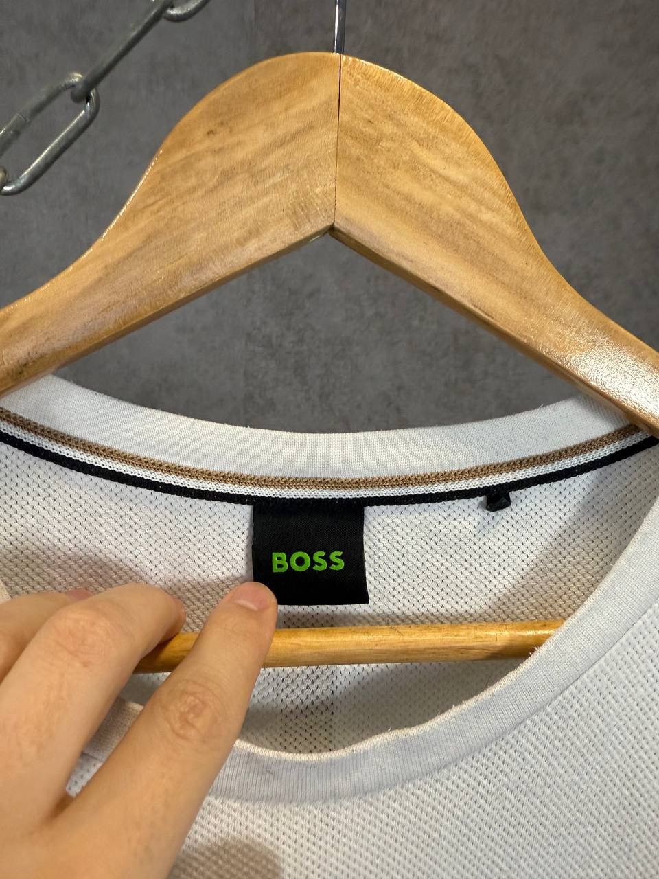 Hugo Boss Hugo Boss designer big center logo tee Size US M / EU 48-50 / 2 - 3 Thumbnail