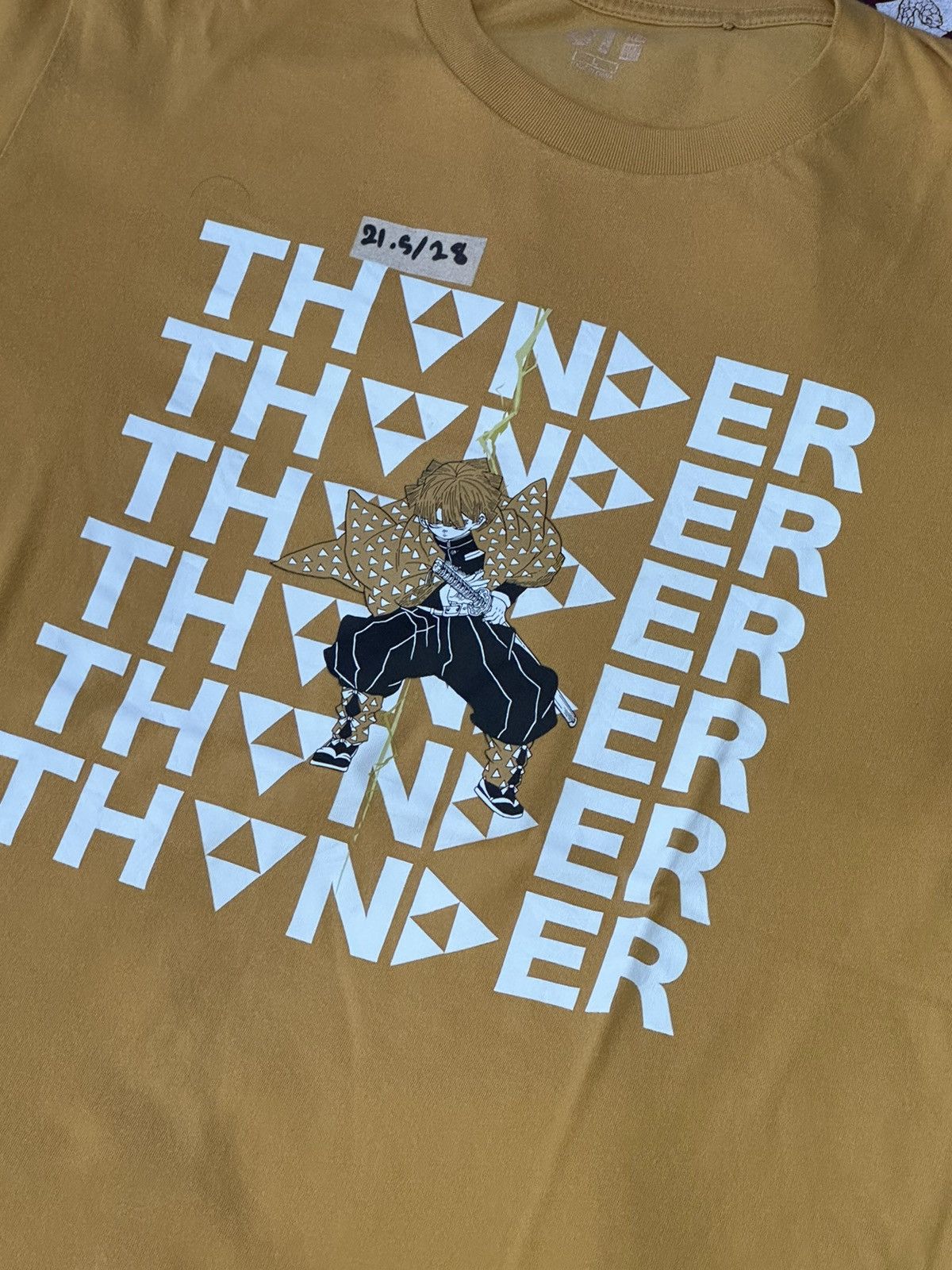 Anime × One Piece × Uniqlo Anime demon slayer zenitsu Size US L / EU 52-54 / 3 - 2 Thumbnail